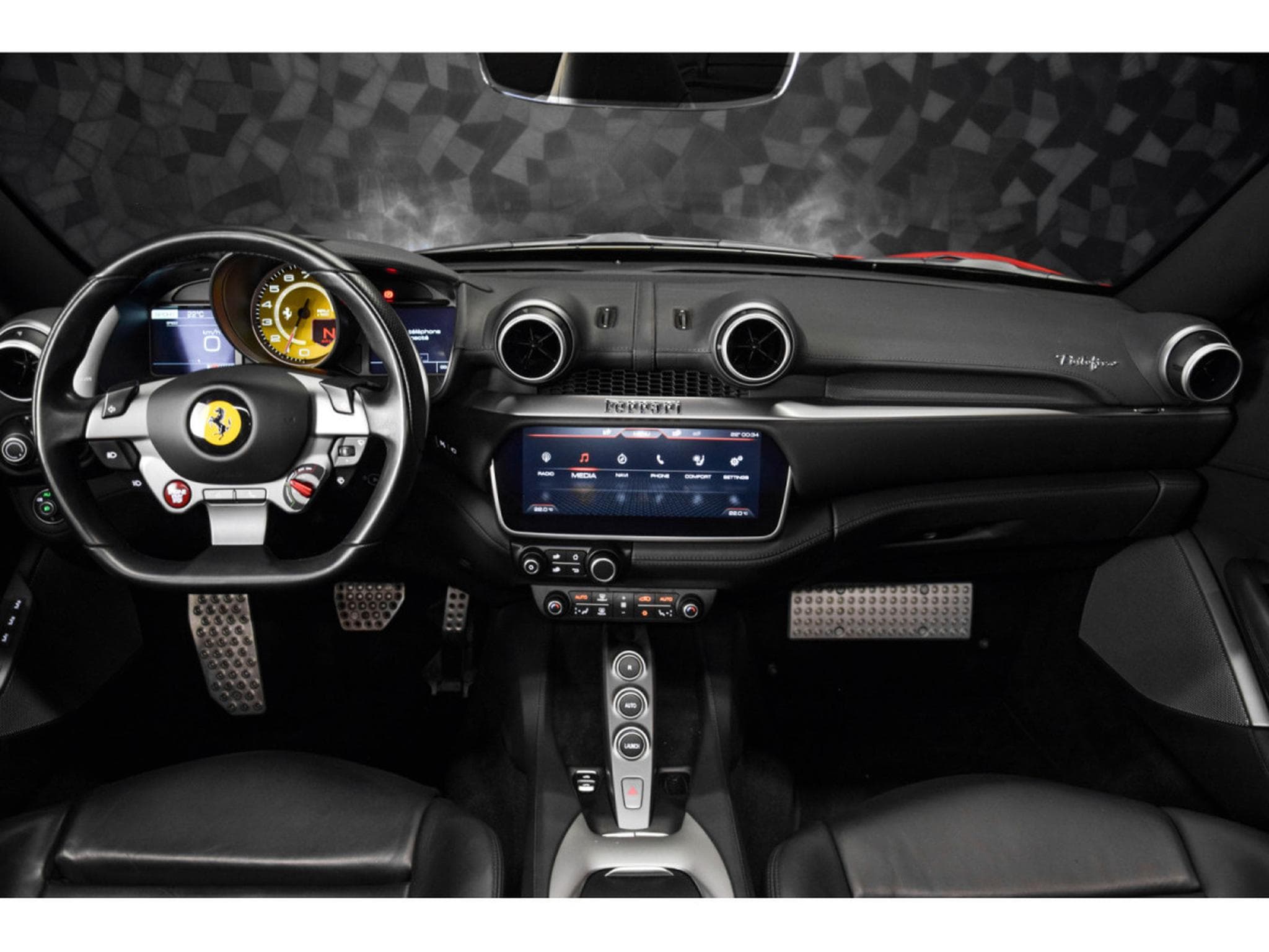 Ferrari Portofino ROSSO CORSA (2018) - Foto 12