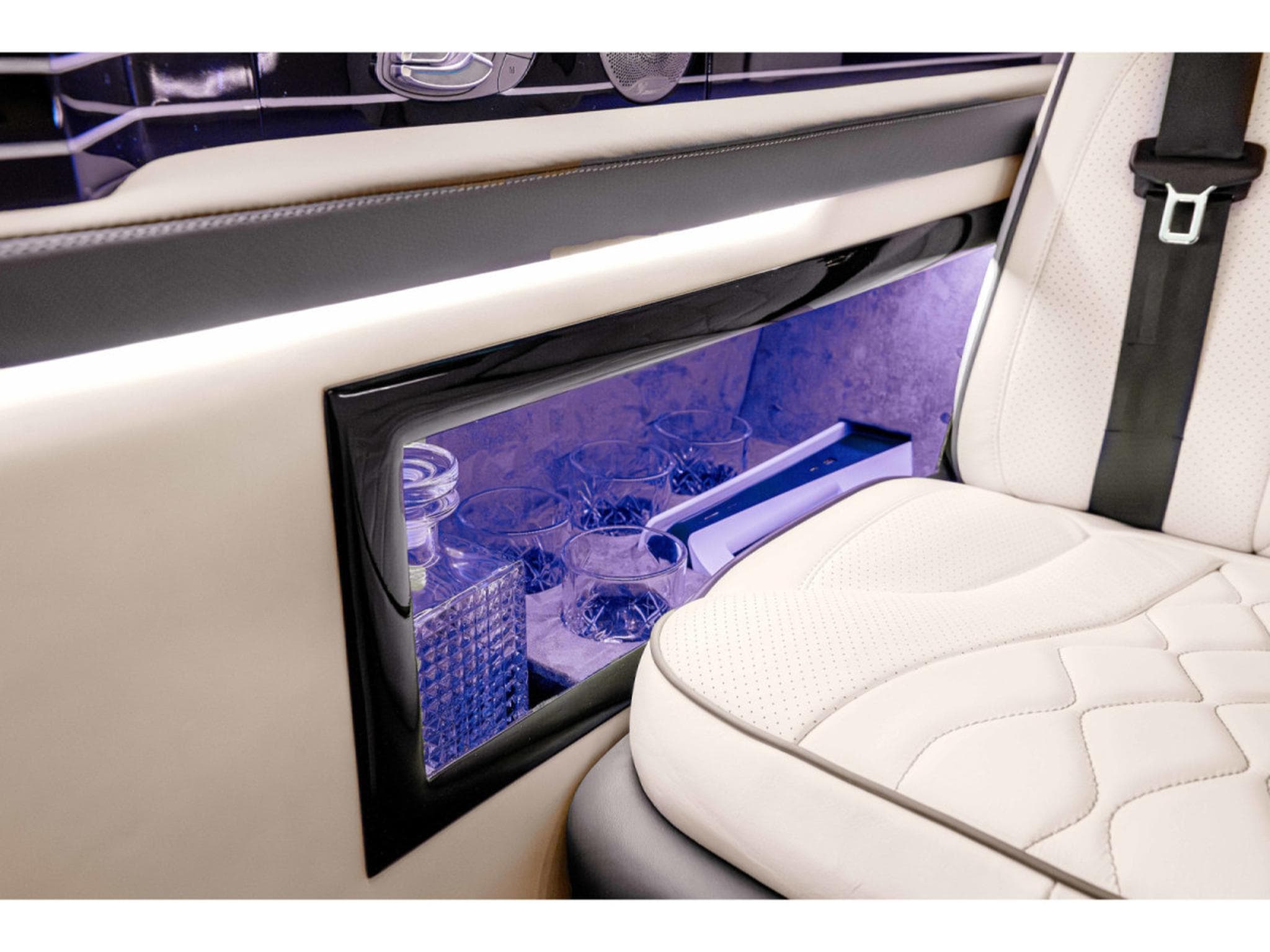 Mercedes V 300 V300 D VIP LANG MAYBACH/PANO/*FULL* (2025) - Foto 17