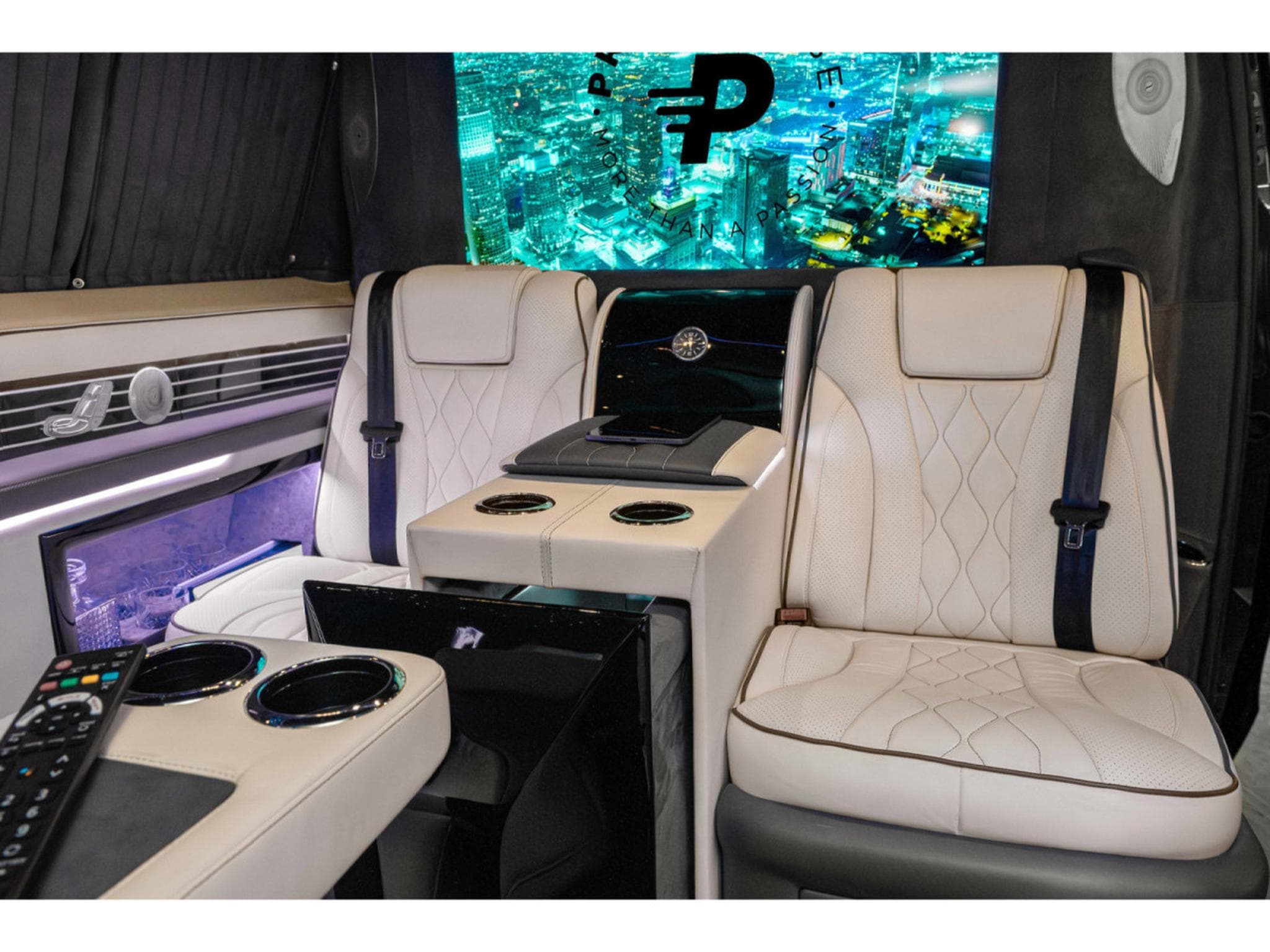 Mercedes V 300 V300 D VIP LANG MAYBACH/PANO/*FULL* (2025) - Foto 21