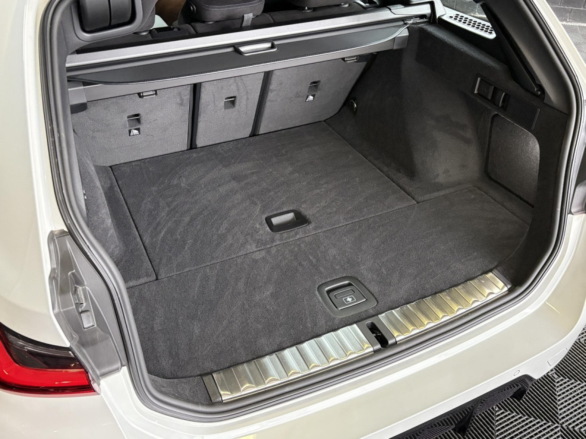 BMW 330 330i xDrive M-Sport Touring 245CV *Hayon*ACC*Sièges chauffan (2025) - Foto 21