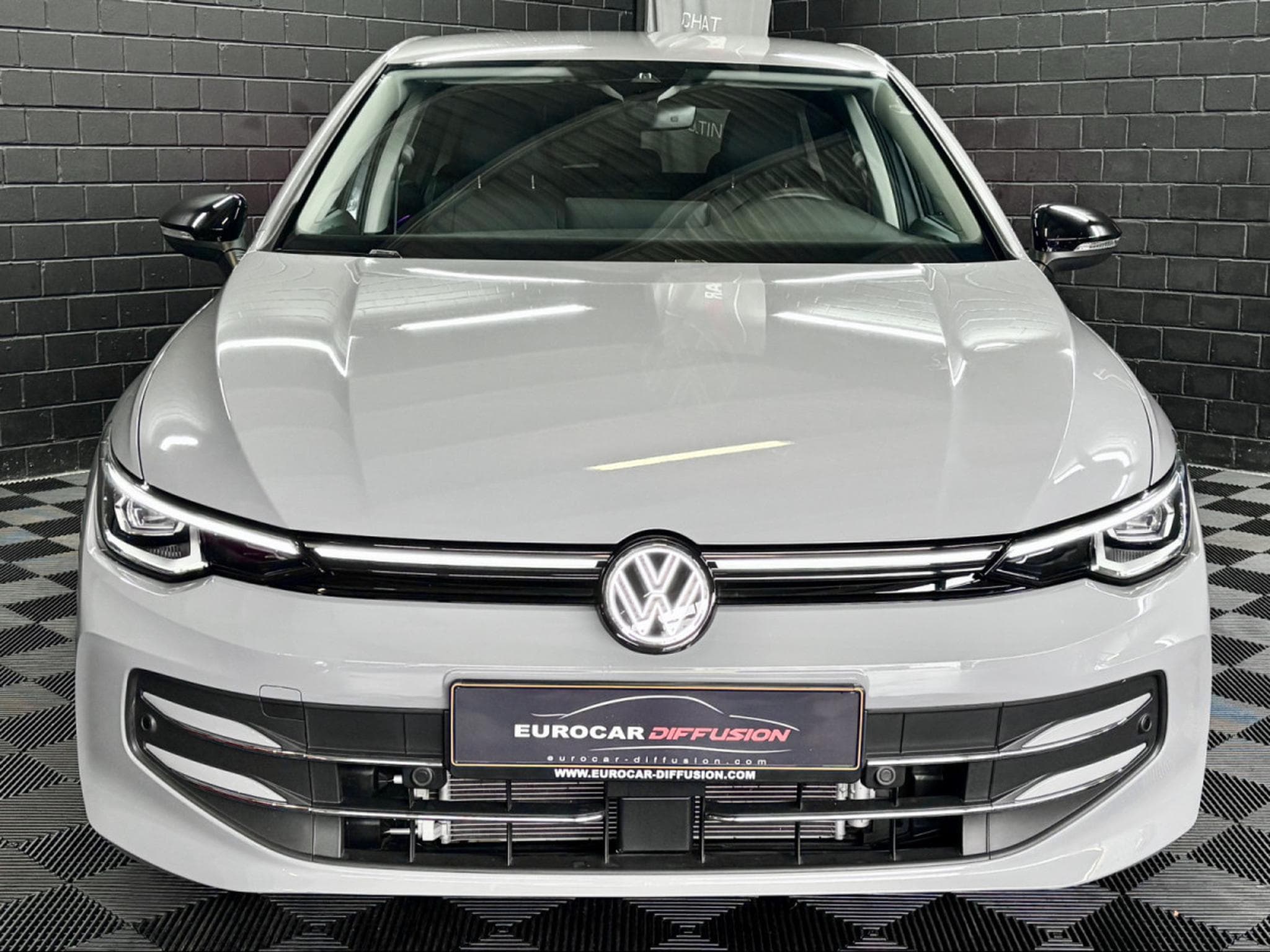 VW Golf Life Goal 2.0 TDI DSG7 150 CV ** Attelage ** Caméra ** (2025) - Photo 2