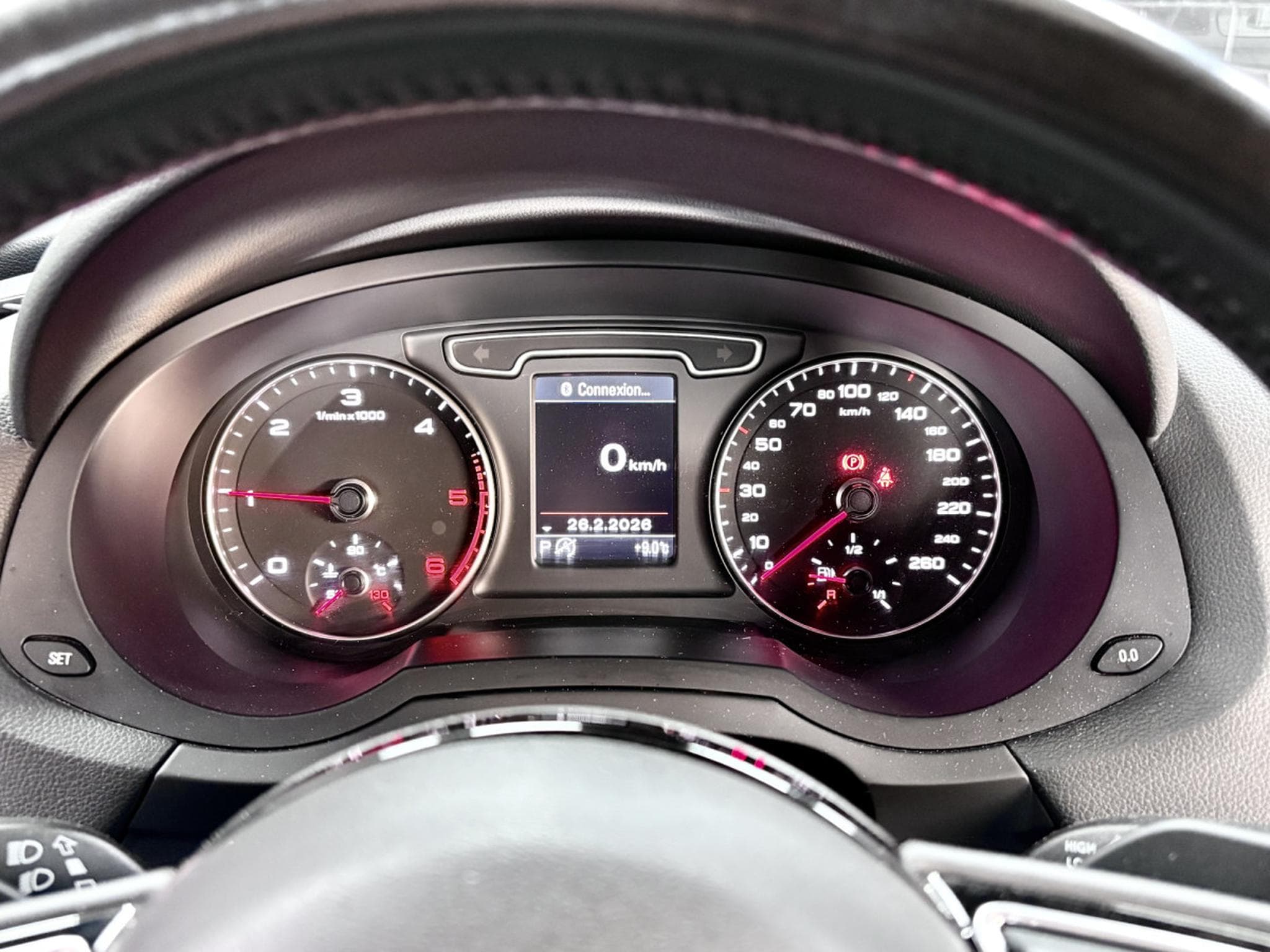 Audi Q3 2.0 TDI S-Line Selection 140 CV *Sièges Chauff* (2014) - Photo 13