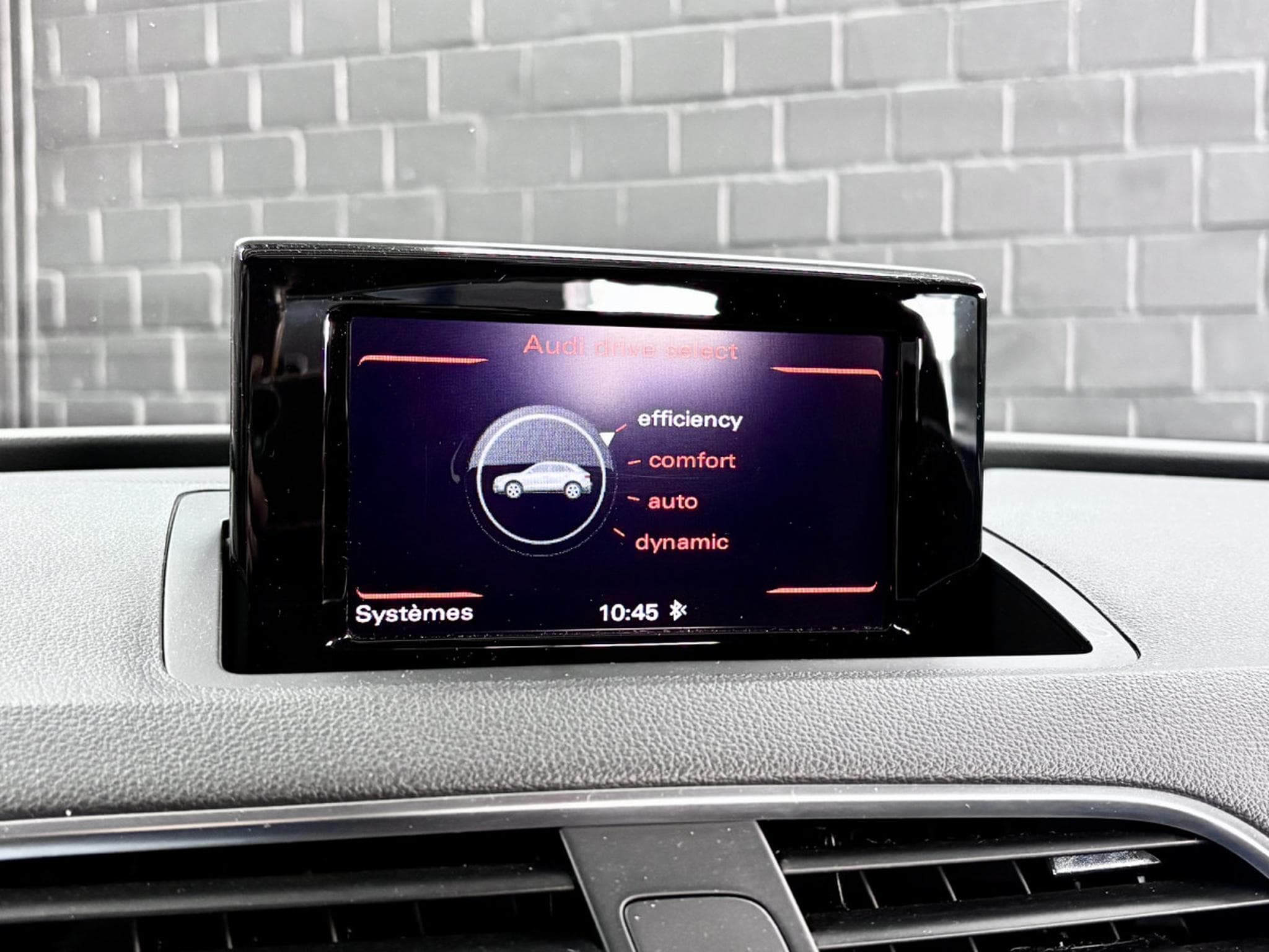 Audi Q3 2.0 TDI S-Line Selection 140 CV *Sièges Chauff* (2014) - Photo 18