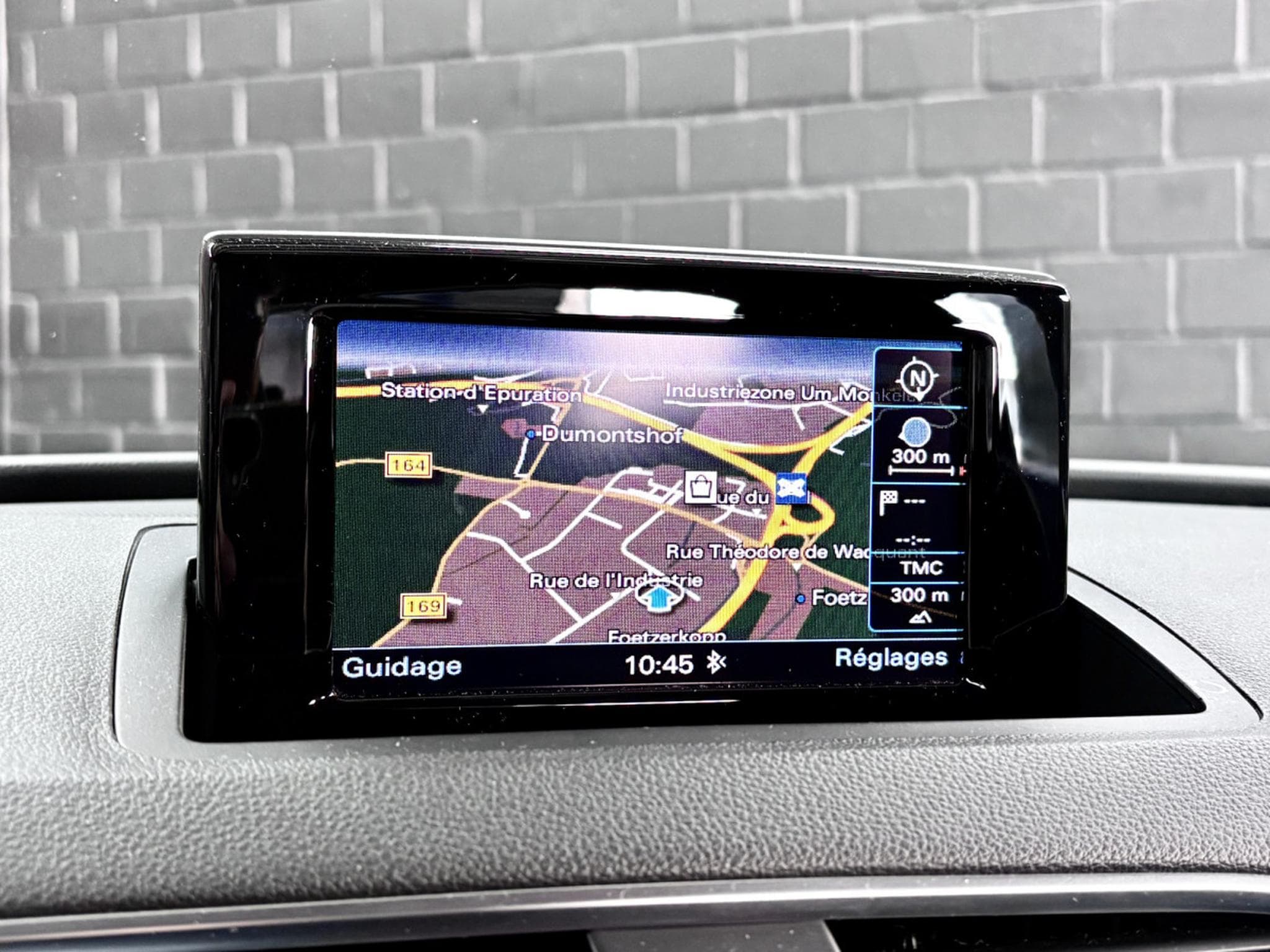 Audi Q3 2.0 TDI S-Line Selection 140 CV *Sièges Chauff* (2014) - Photo 20