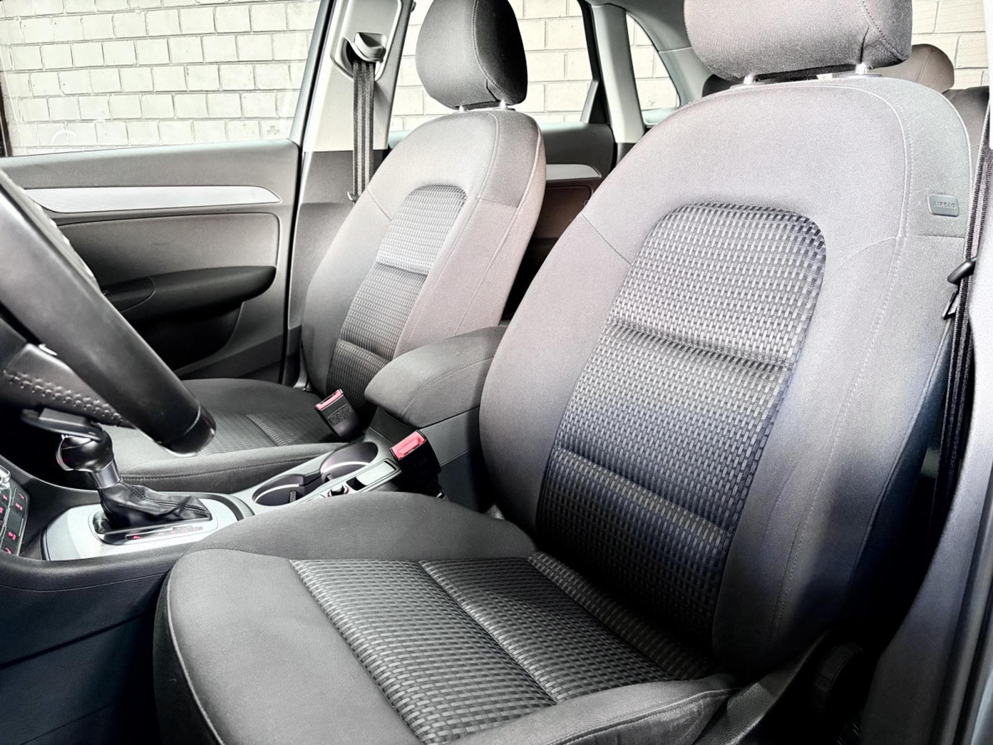 Audi Q3 2.0 TDI S-Line Selection 140 CV *Sièges Chauff* (2014) - Photo 7