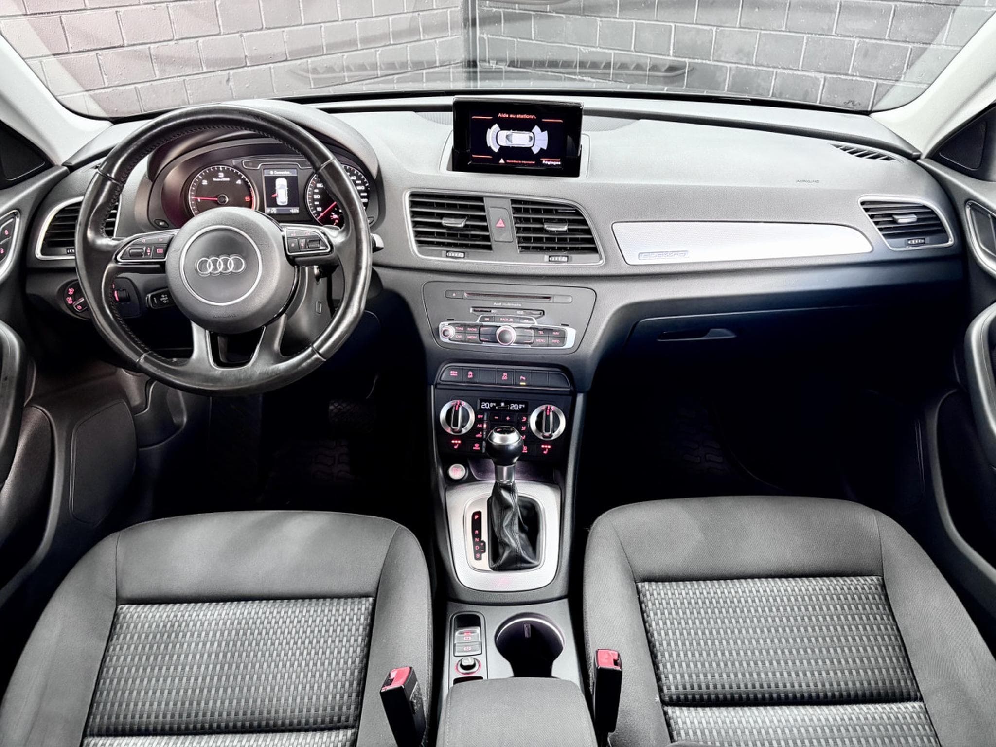 Audi Q3 2.0 TDI S-Line Selection 140 CV *Sièges Chauff* (2014) - Photo 9