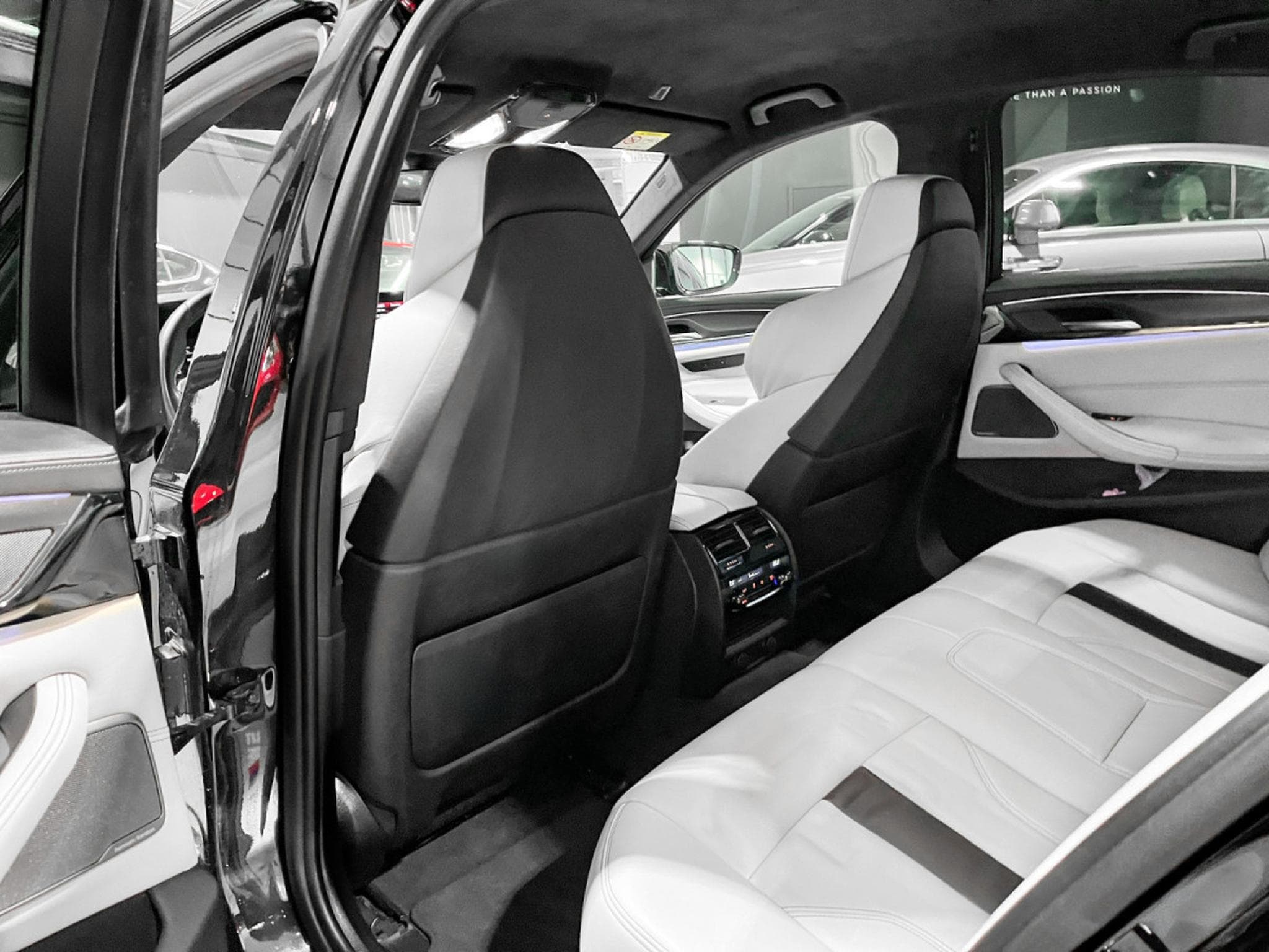 BMW M5 M5 COMPETITION 4.4 V8 BI-TURBO (2018) - Foto 17