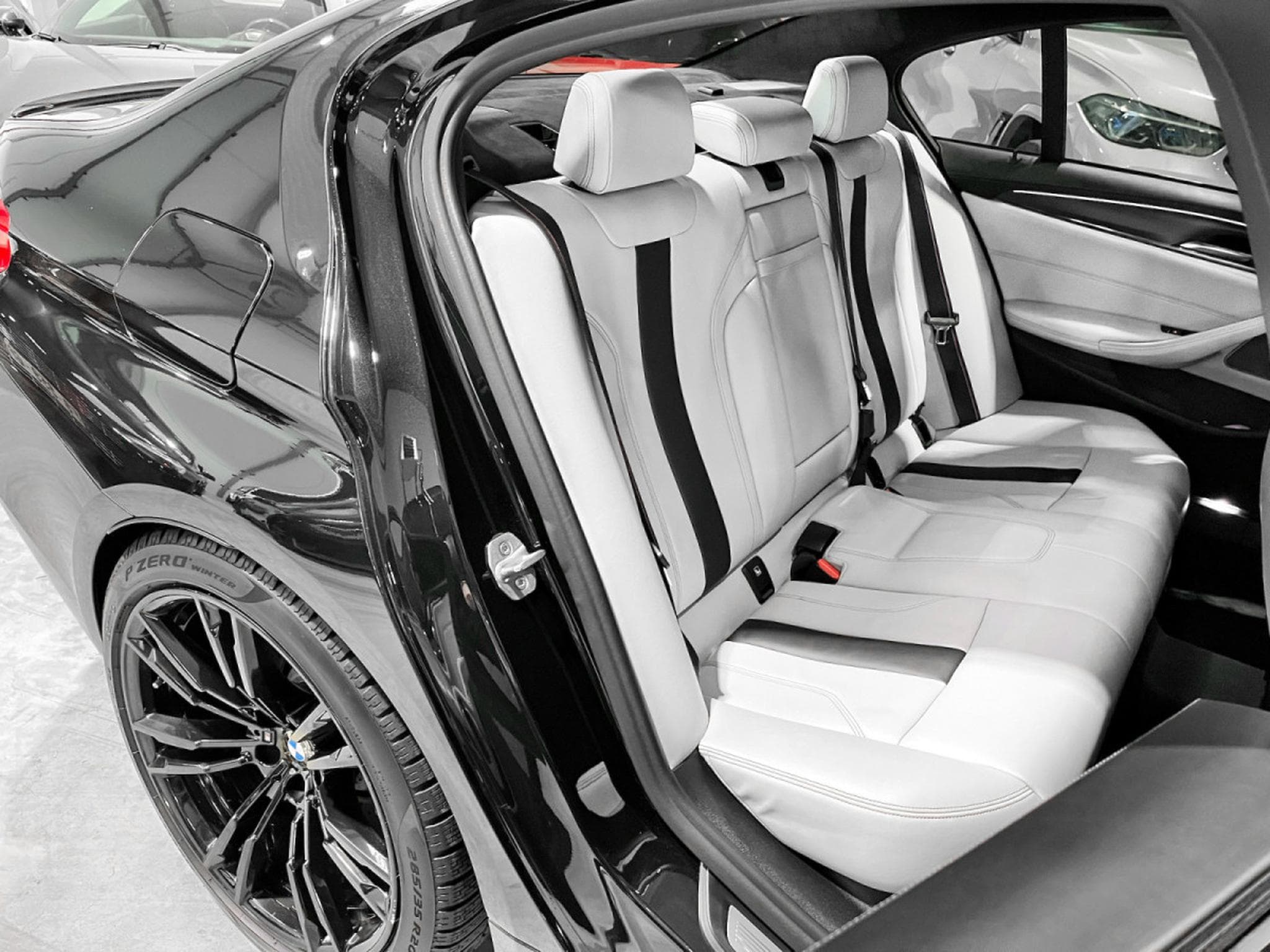 BMW M5 M5 COMPETITION 4.4 V8 BI-TURBO (2018) - Foto 7