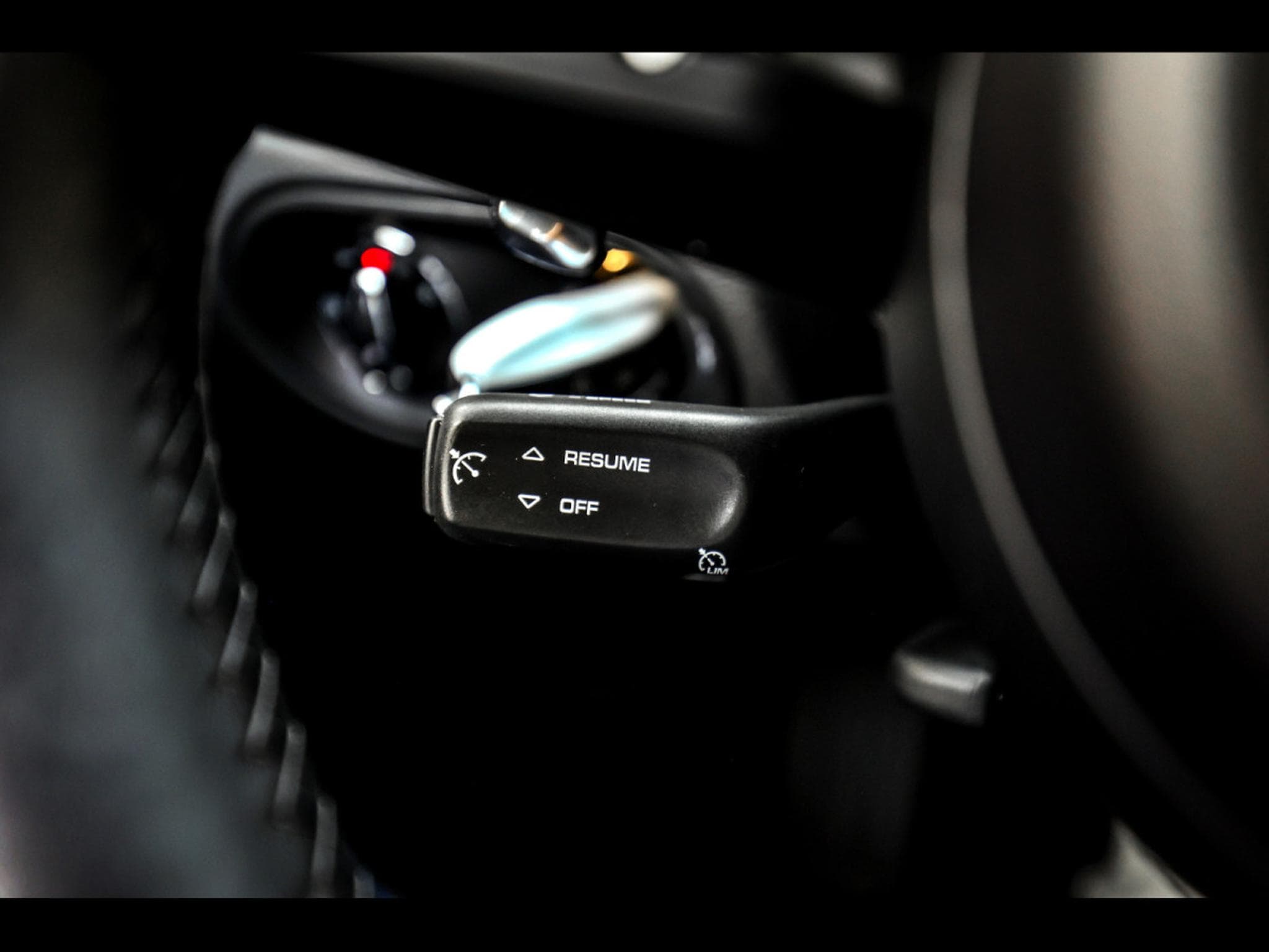 Porsche Macan III GTS PDK – CARRARA WHITE METALLIC (2024) - Photo 20