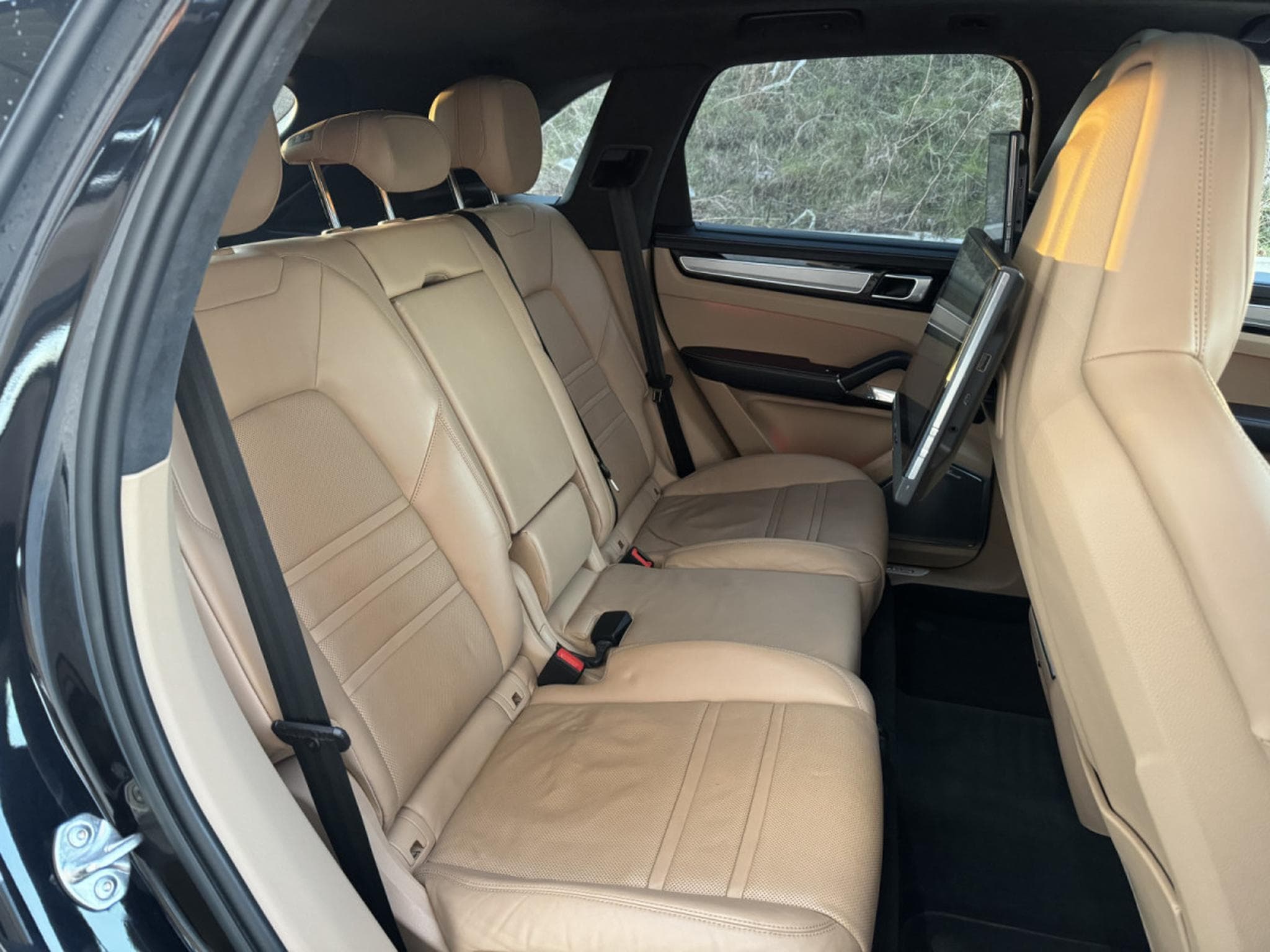 Porsche Cayenne Cayenne Turbo/21/Pano/Camera/ Burmester/ (2018) - Photo 17