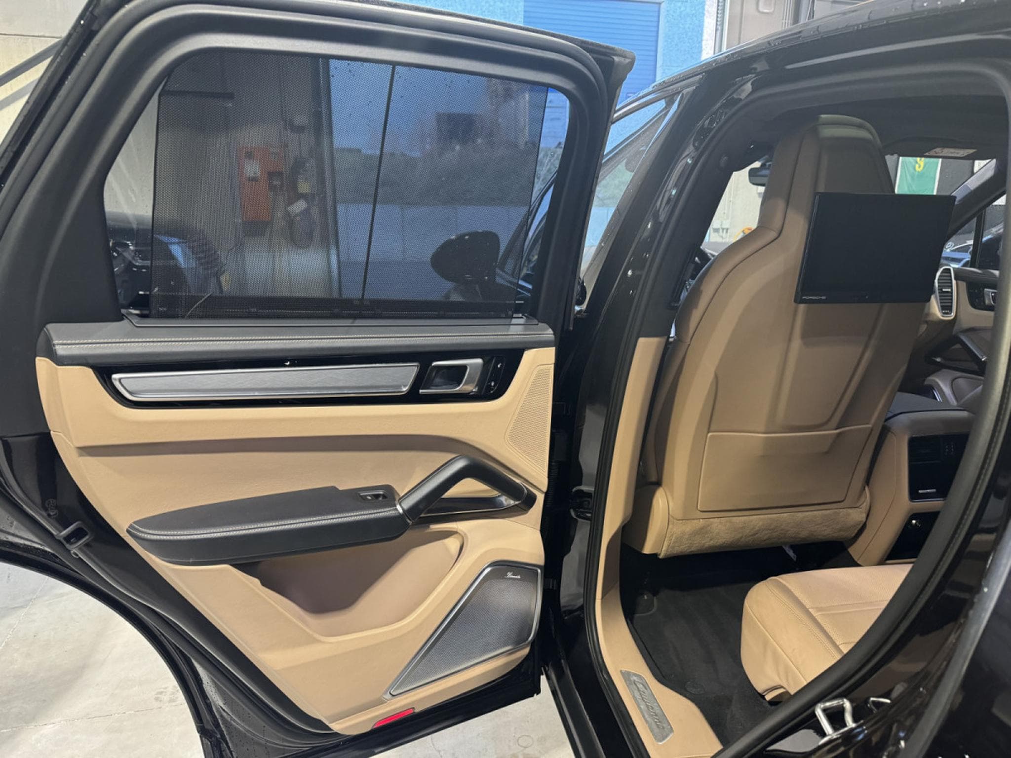 Porsche Cayenne Cayenne Turbo/21/Pano/Camera/ Burmester/ (2018) - Photo 20