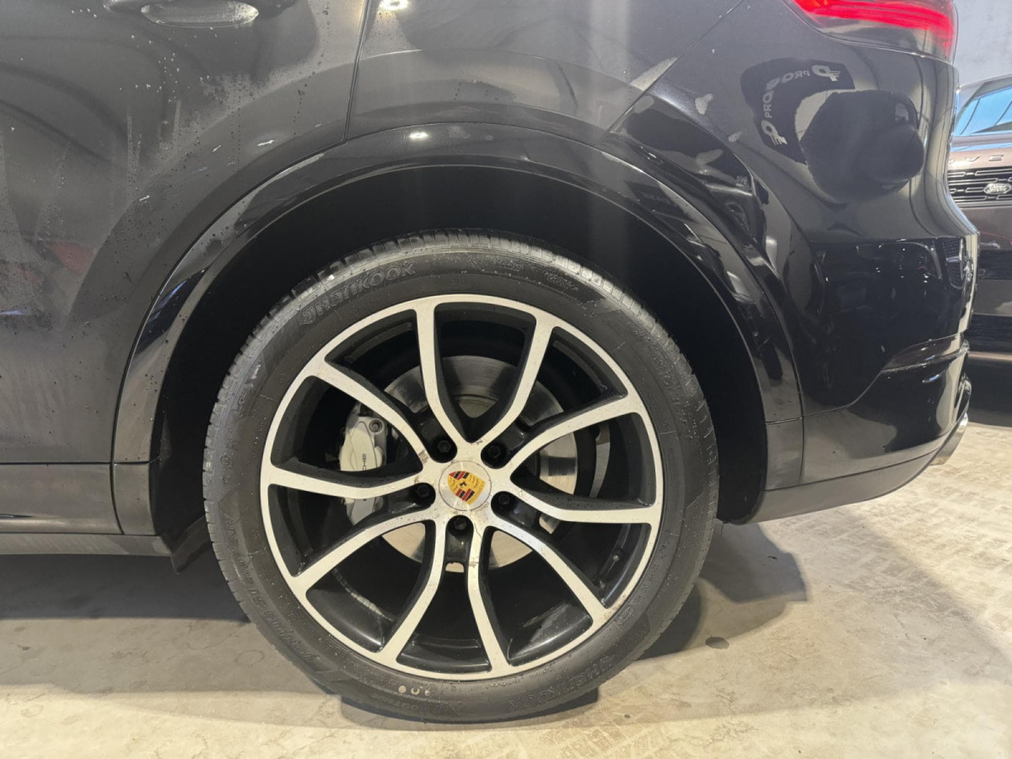 Porsche Cayenne Cayenne Turbo/21/Pano/Camera/ Burmester/ (2018) - Photo 23