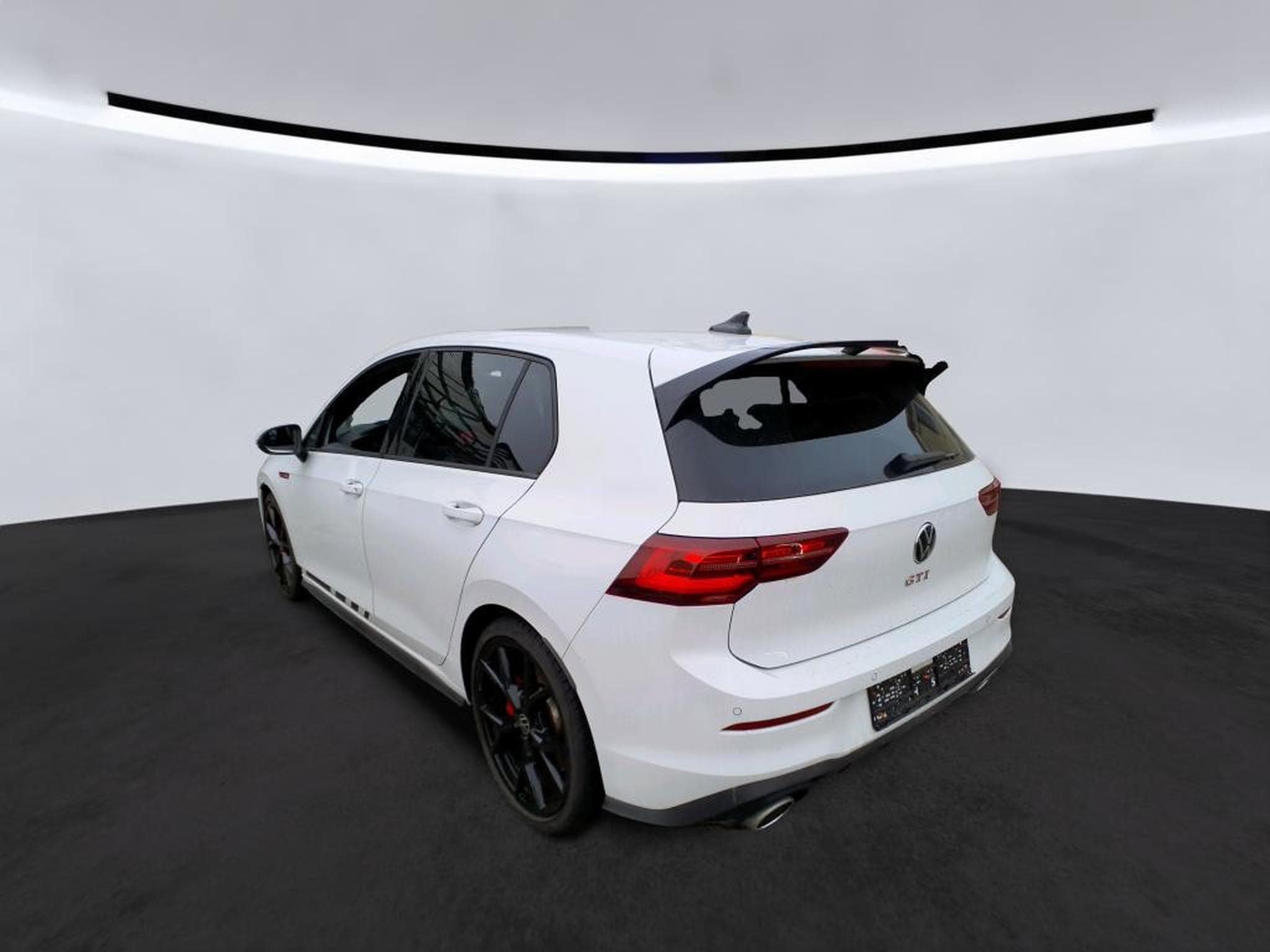 VW Golf GTI Clubsport 2.0 TSI 300CV DSG7 ** DCC ** Matrix ** Caméra (2023) - Foto 4