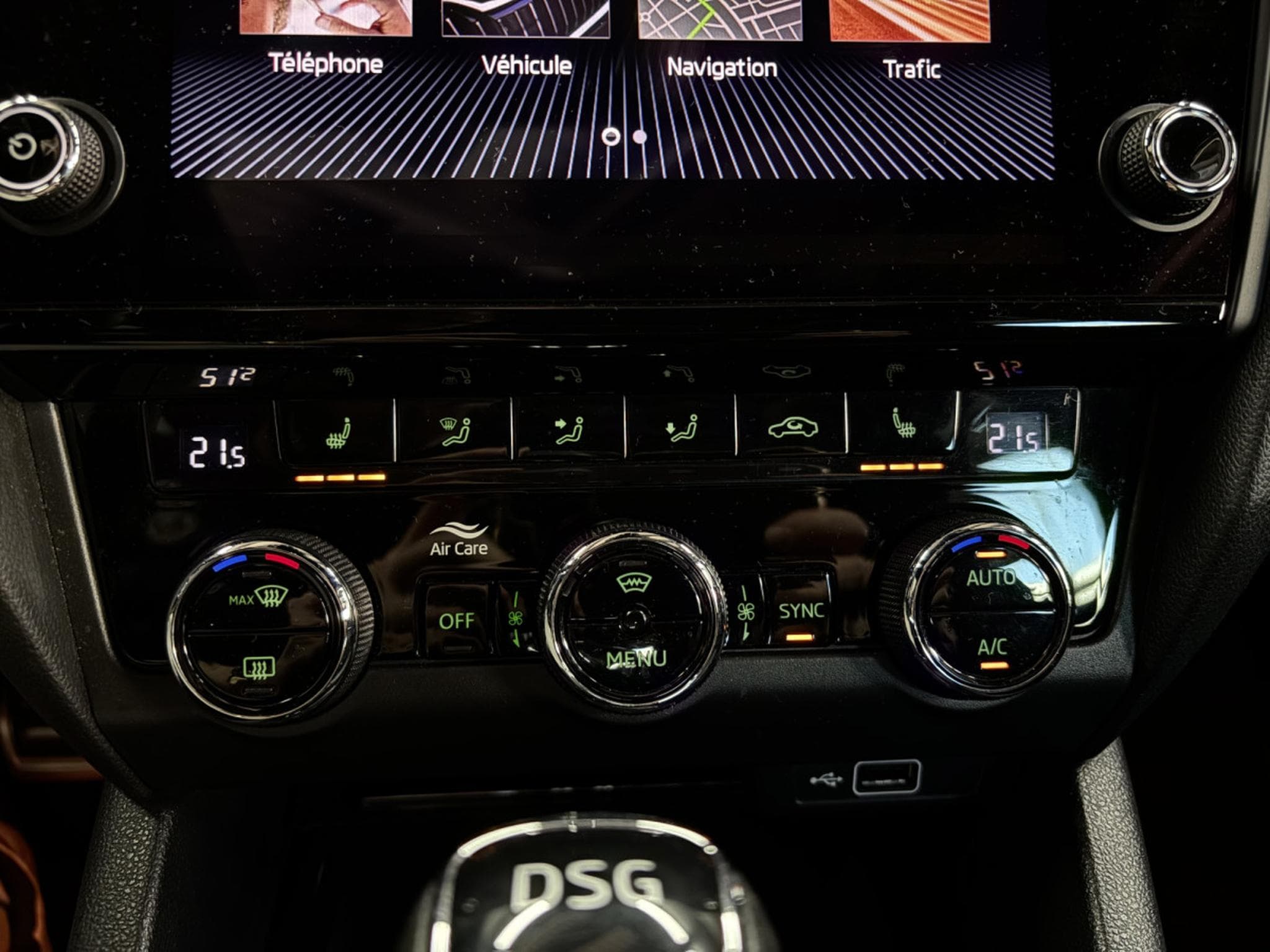 Skoda Octavia III COMBI RS 2.0 TSI 245 CV *CANTON* *ATTELAGE* SIEGES ELEC (2020) - Foto 18