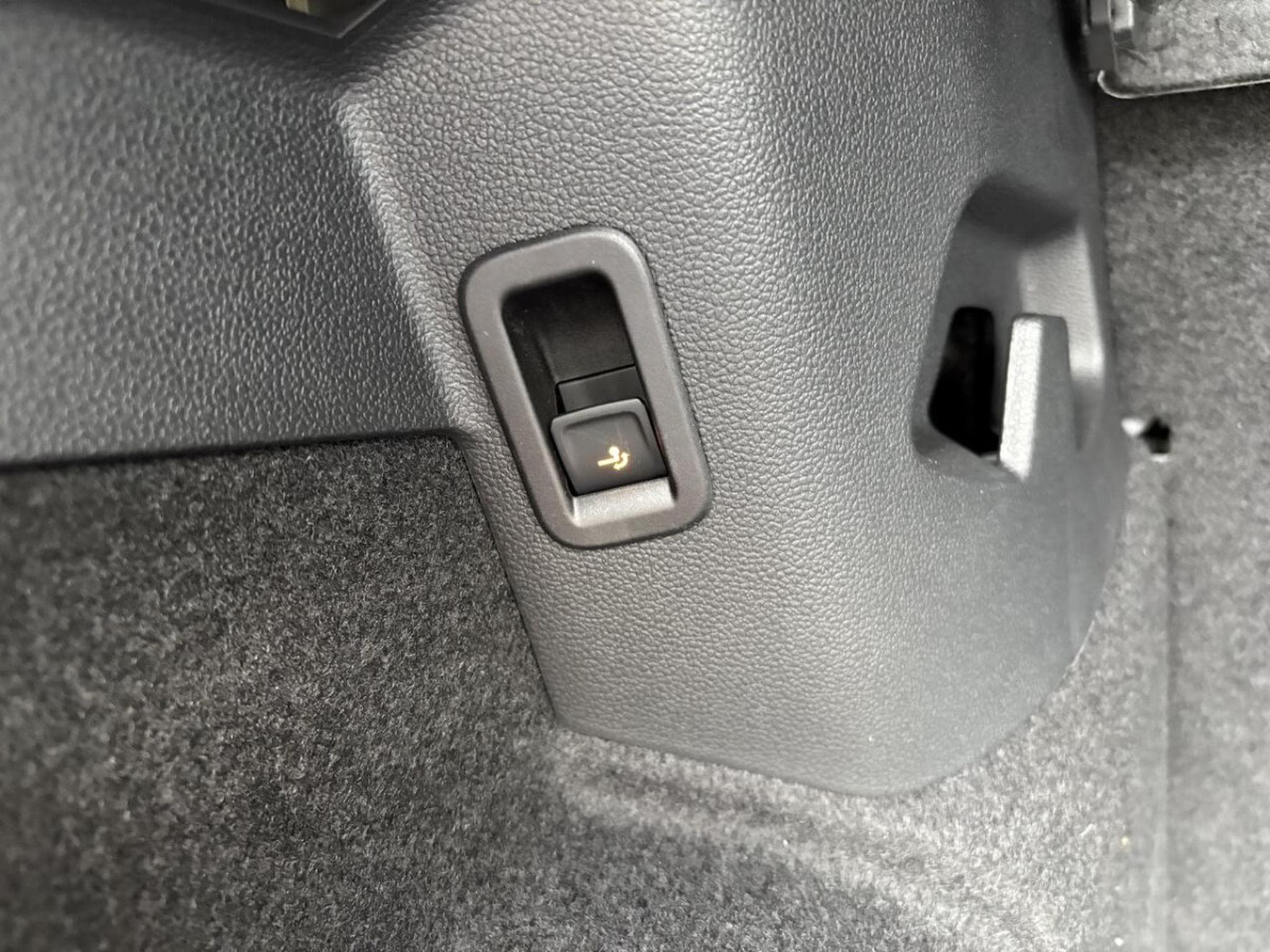 VW Golf phase 2 Life GOAL 2.0 TDI DSG7 150 CV  ** Attelage ** (2025) - Foto 21