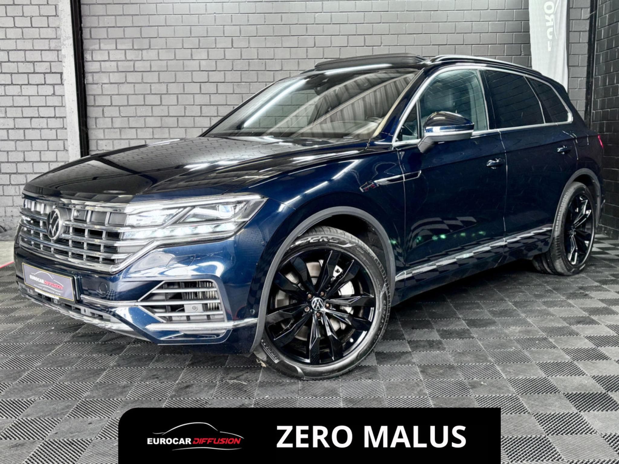 VW Touareg 3.0 TSi V6 PHEV 4MOTION Elegance 381 CV  * Attelage * (2022) - Foto 1