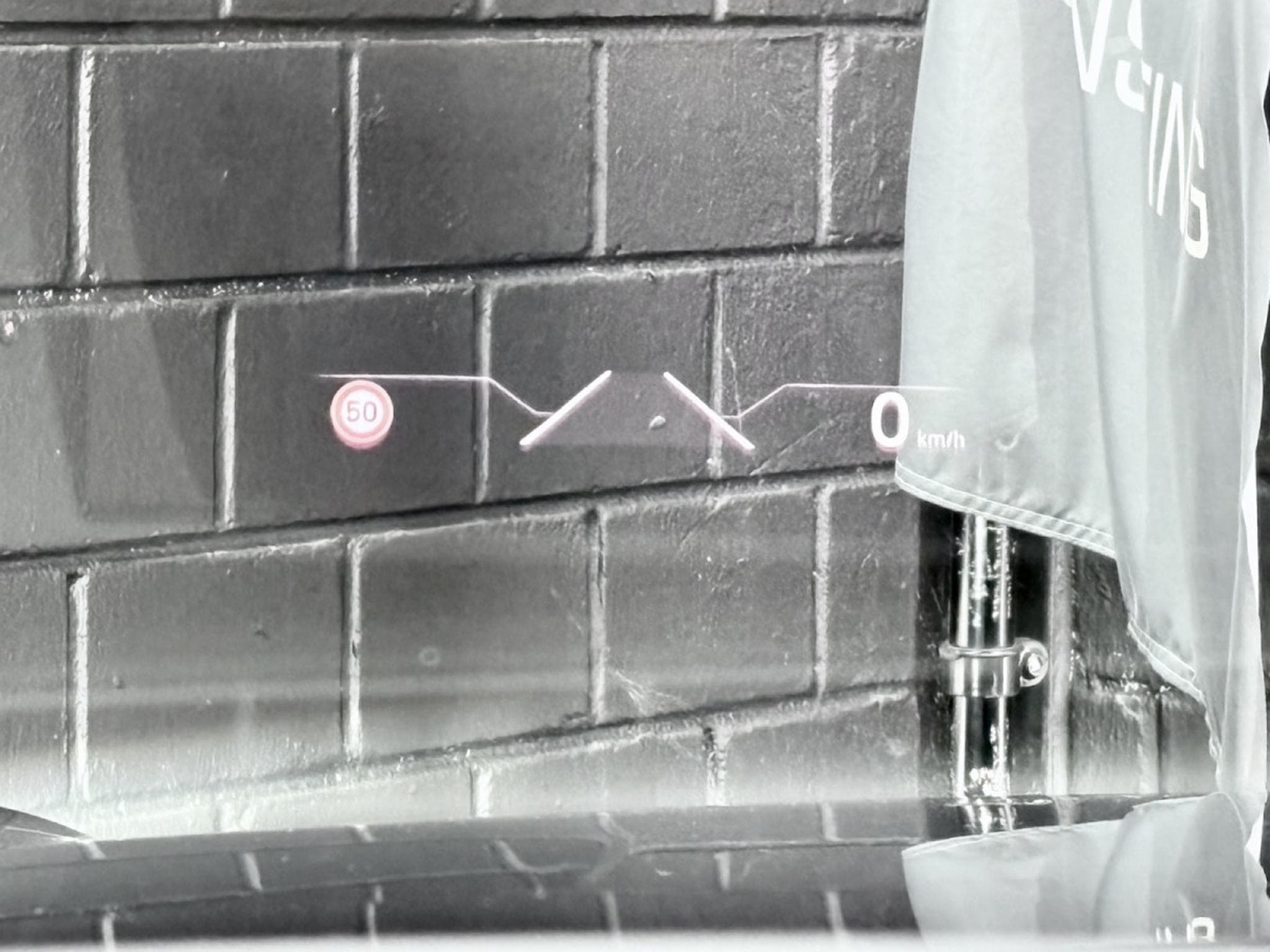 VW Touareg 3.0 TSi V6 PHEV 4MOTION Elegance 381 CV  * Attelage * (2022) - Foto 15