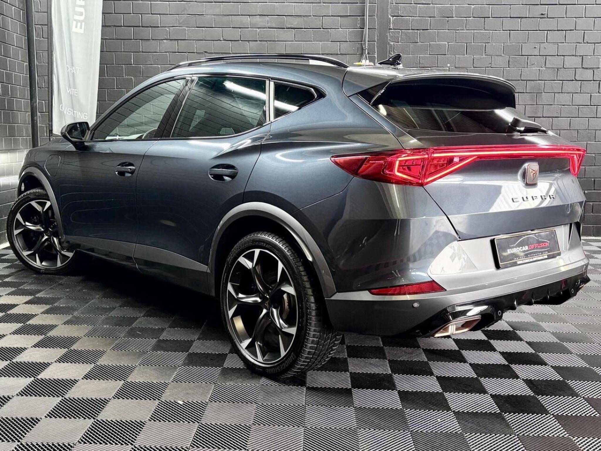 Cupra Formentor VZ 245CV eHybrid DSG6 *PANO* *ACC* HAYON * ATELLAGE* (2023) - Foto 4