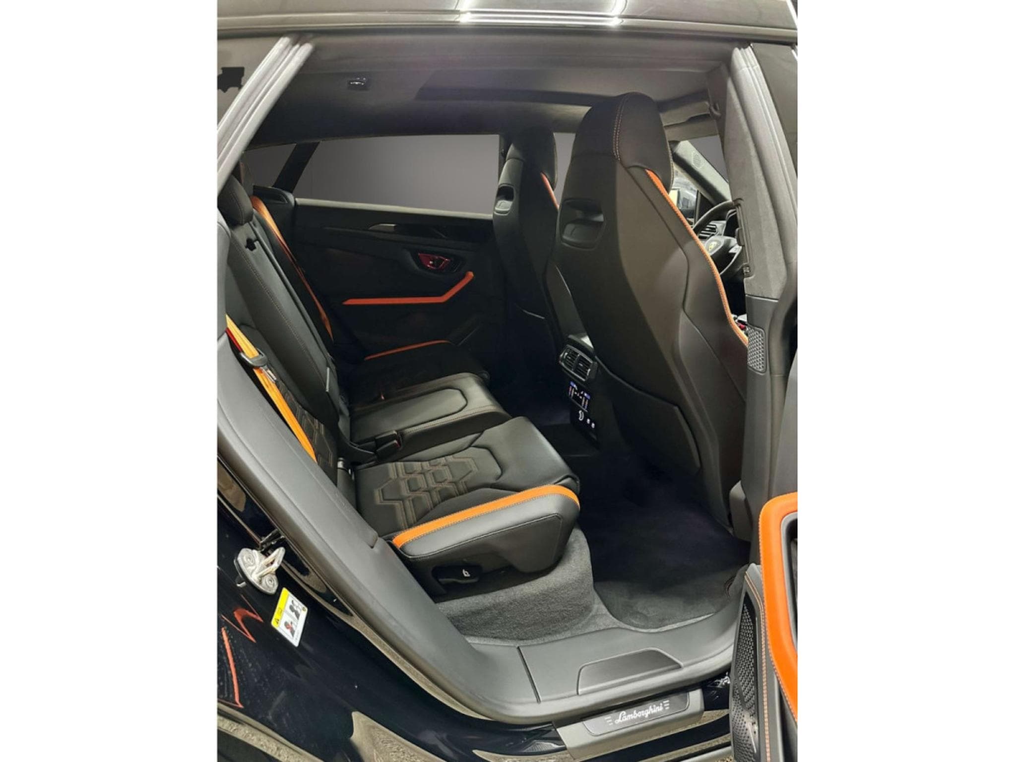 Lamborghini Urus URUS SE/NEW 2026/ STOCK AVAILABLE DIRECTLY (2026) - Photo 10