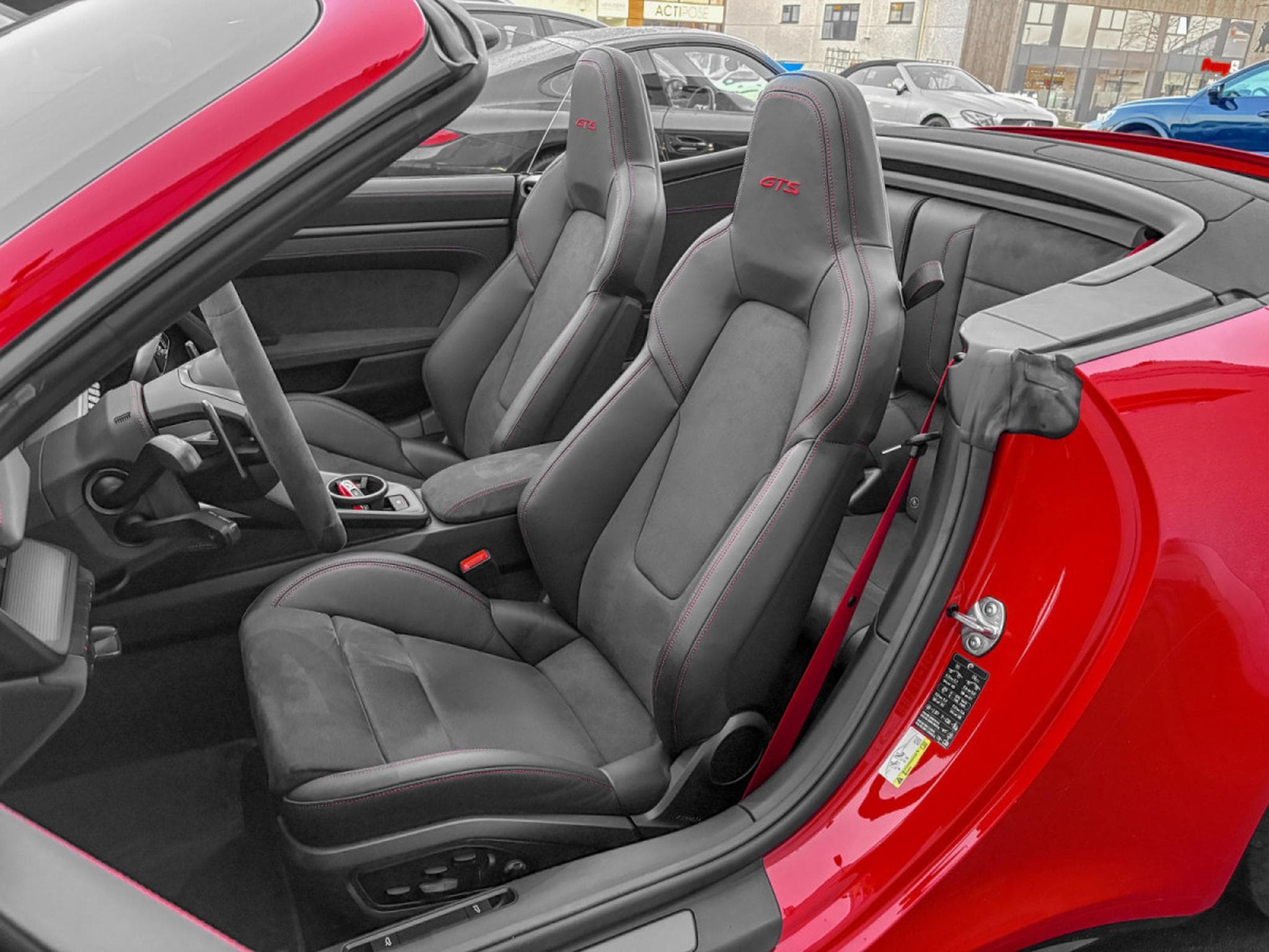 Porsche 911 992.1 CARRERA 4GTS CABRIOLET / FULL EXLUSIVE PORSCHE MANUFAK (2024) - Photo 10