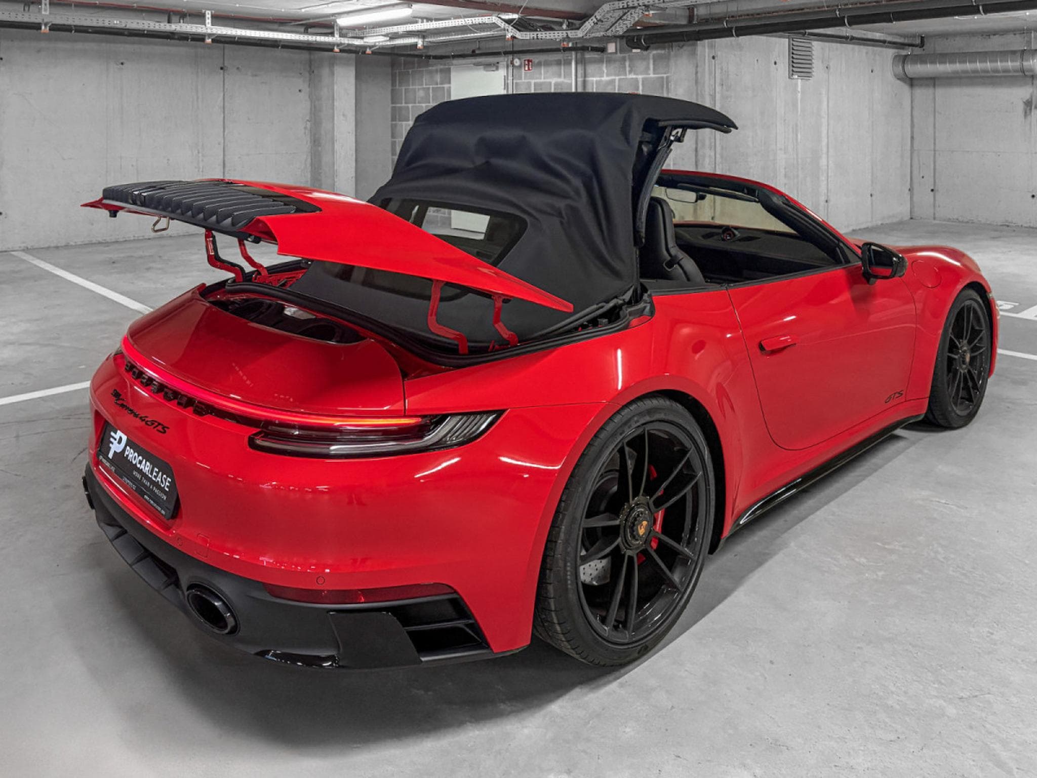 Porsche 911 992.1 CARRERA 4GTS CABRIOLET / FULL EXLUSIVE PORSCHE MANUFAK (2024) - Photo 17