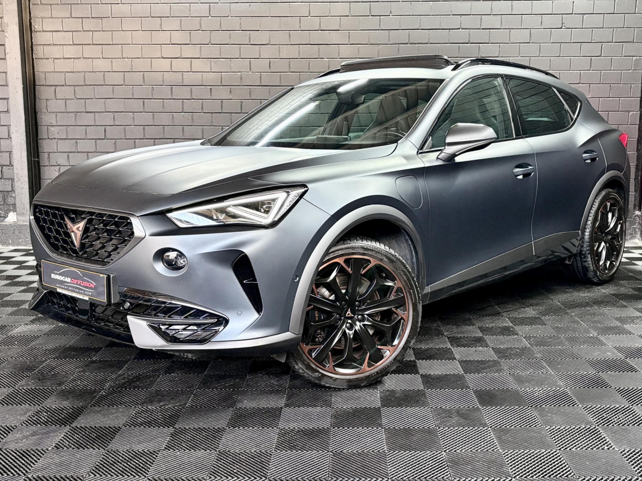 Cupra Formentor VZ 245CV eHybrid DSG6 *VSS* *Toit Pano* *Mat Grey* (2023) - Foto 1