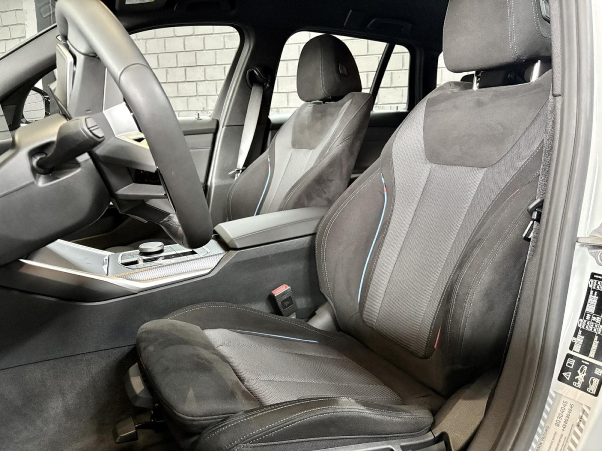 BMW 330 330i M-Sport Touring xDrive 245CV * Hayon * ACC * Sièges cha (2025) - Foto 7