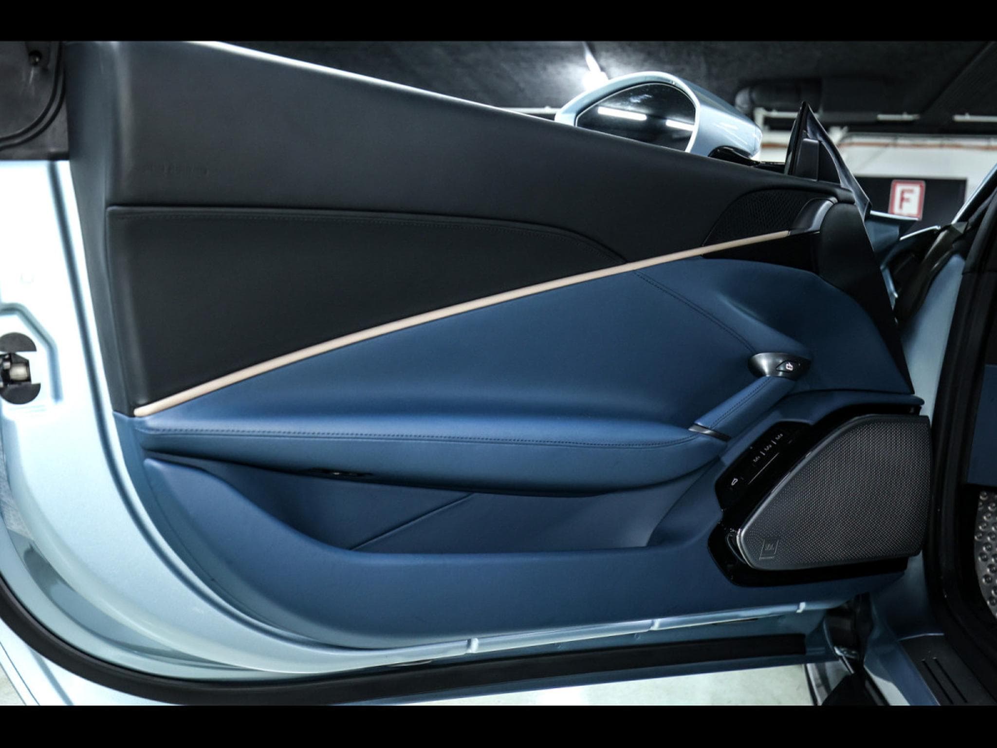 Ferrari Roma COUPE 3.9 V8 620 – CARBON EXTERIOR PACK - GRIGIO ALLOY 750 (2021) - Photo 10