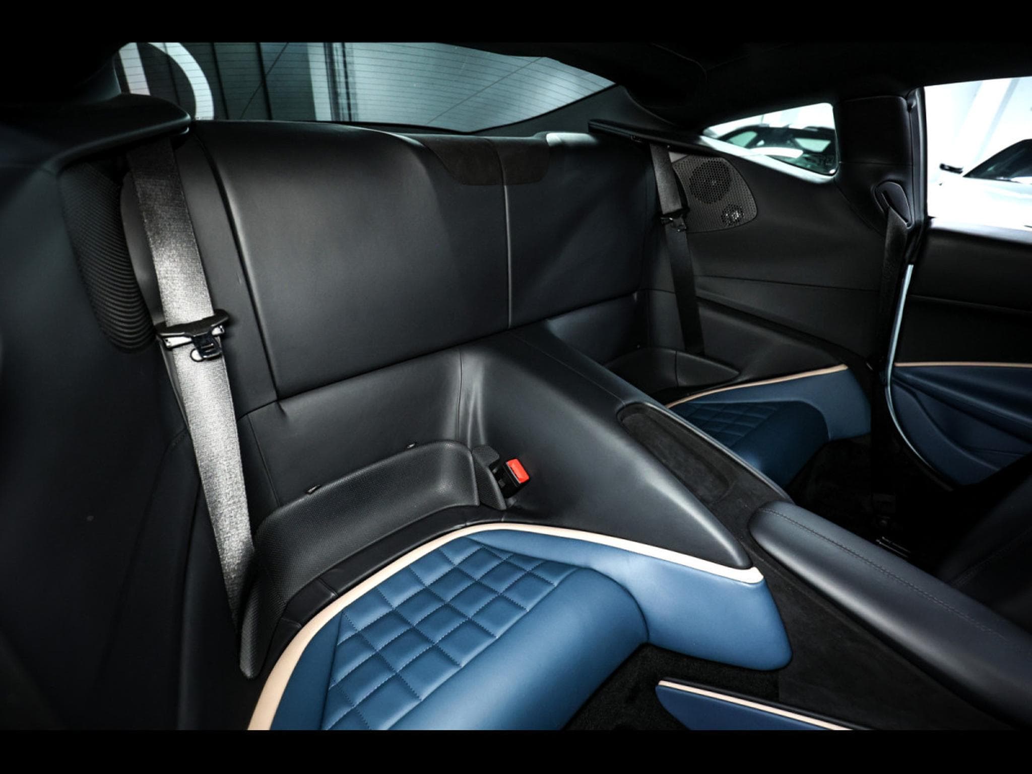 Ferrari Roma COUPE 3.9 V8 620 – CARBON EXTERIOR PACK - GRIGIO ALLOY 750 (2021) - Photo 16