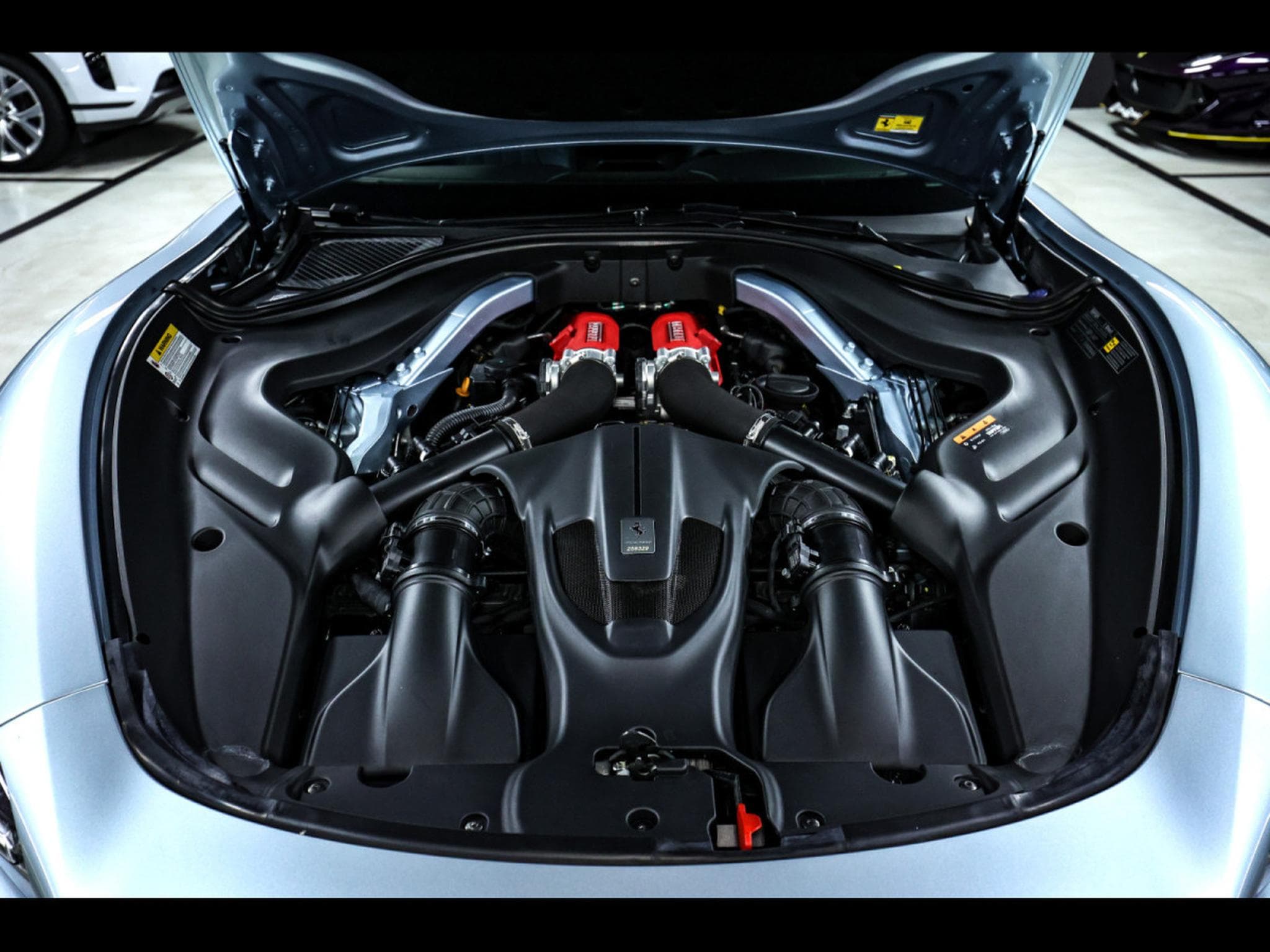 Ferrari Roma COUPE 3.9 V8 620 – CARBON EXTERIOR PACK - GRIGIO ALLOY 750 (2021) - Photo 19