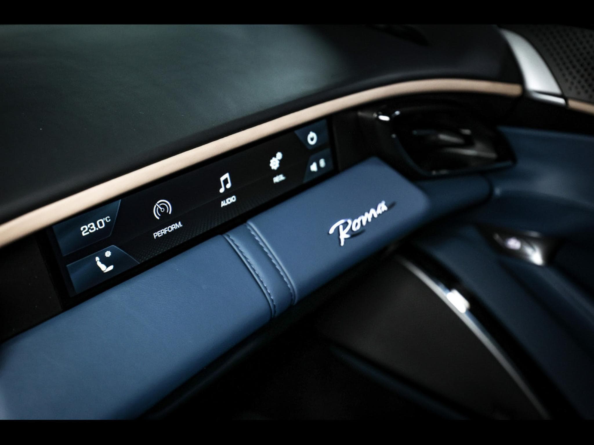 Ferrari Roma COUPE 3.9 V8 620 – CARBON EXTERIOR PACK - GRIGIO ALLOY 750 (2021) - Photo 24