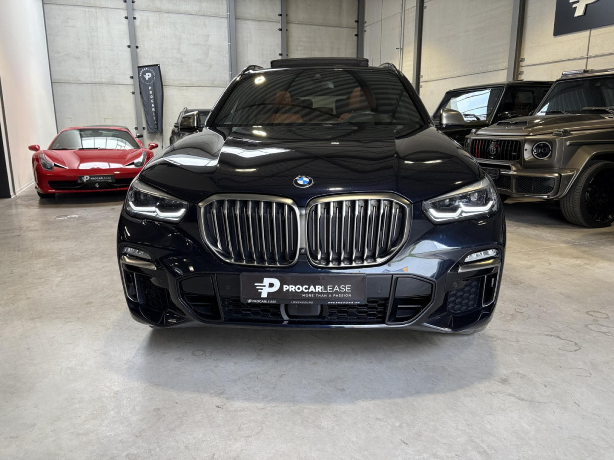 BMW X5M 50 7-SITZE /PANO/ AHK/LUFT/22/Harman-Kardon/360°/VOLL (2019) - Foto 2