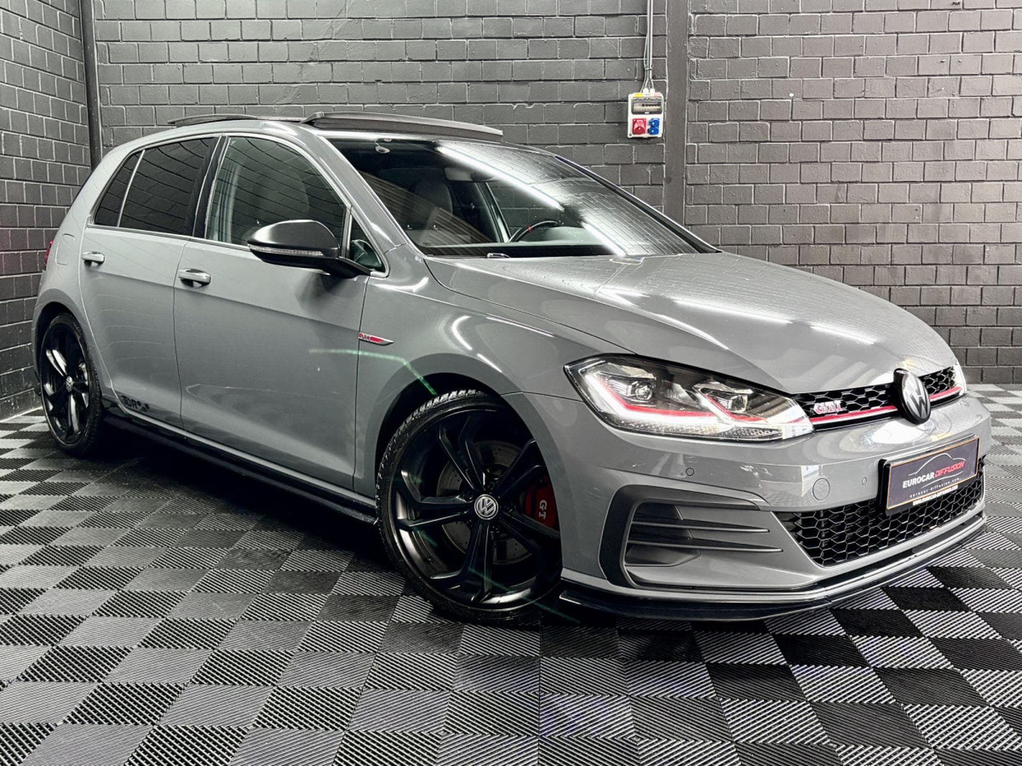 VW Golf GTI TCR 2.0 TSI 290 CV *AKRAPOVIC* *PANO *CAMERA* (2020) - Foto 3