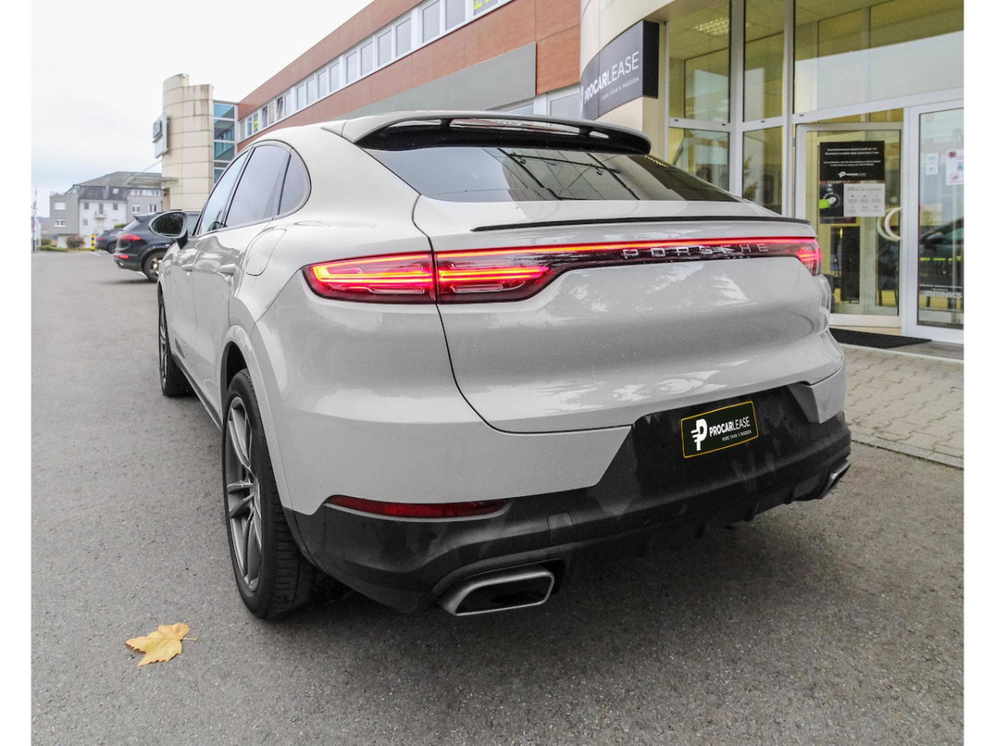 Porsche Cayenne Coupe E-Hybrid/Panorama/22/VOLL (2019) - Photo 8