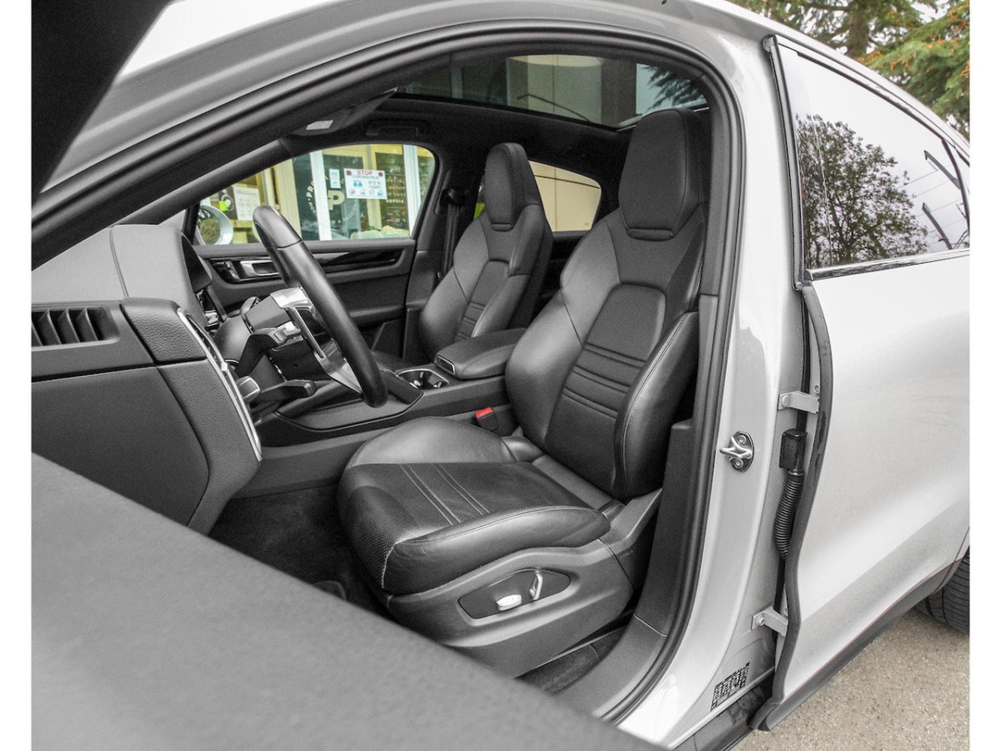 Porsche Cayenne Coupe E-Hybrid/Panorama/22/VOLL (2019) - Photo 9