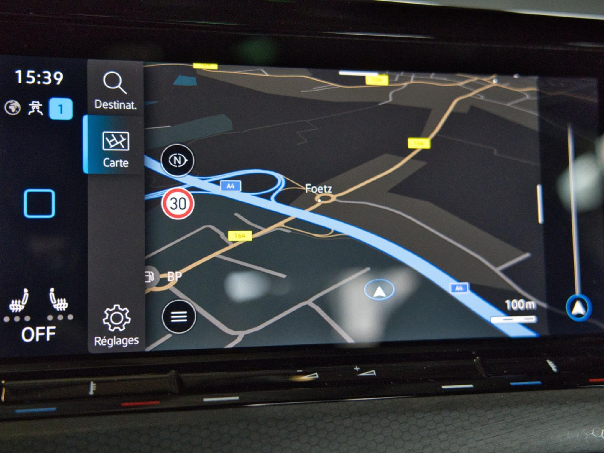 VW Golf GTI Clubsport 2.0 TSI 300 CV DSG7 *PANO* *MATRIX* HARMAN* (2024) - Foto 12