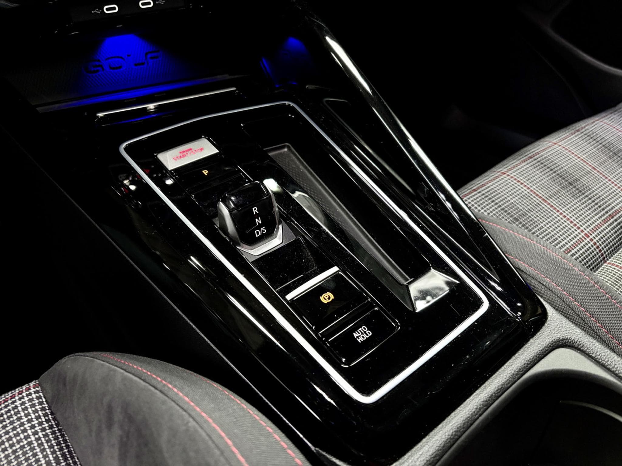 VW Golf GTI 2.0 TSI 245CV DSG7*HARMAN* TÊTE HAUTE* ACC* (2023) - Foto 15