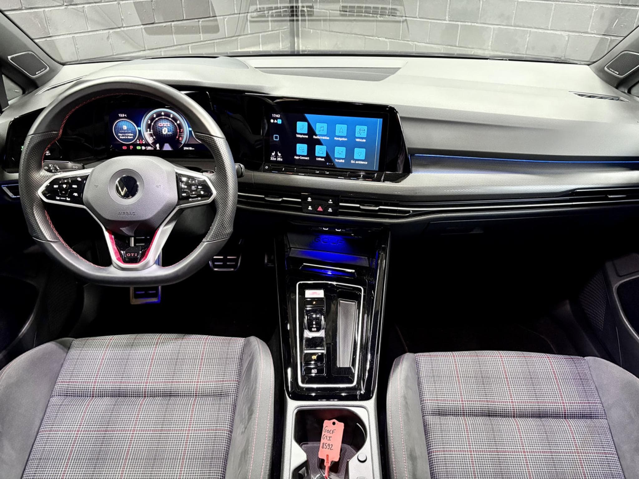 VW Golf GTI 2.0 TSI 245CV DSG7*HARMAN* TÊTE HAUTE* ACC* (2023) - Foto 9
