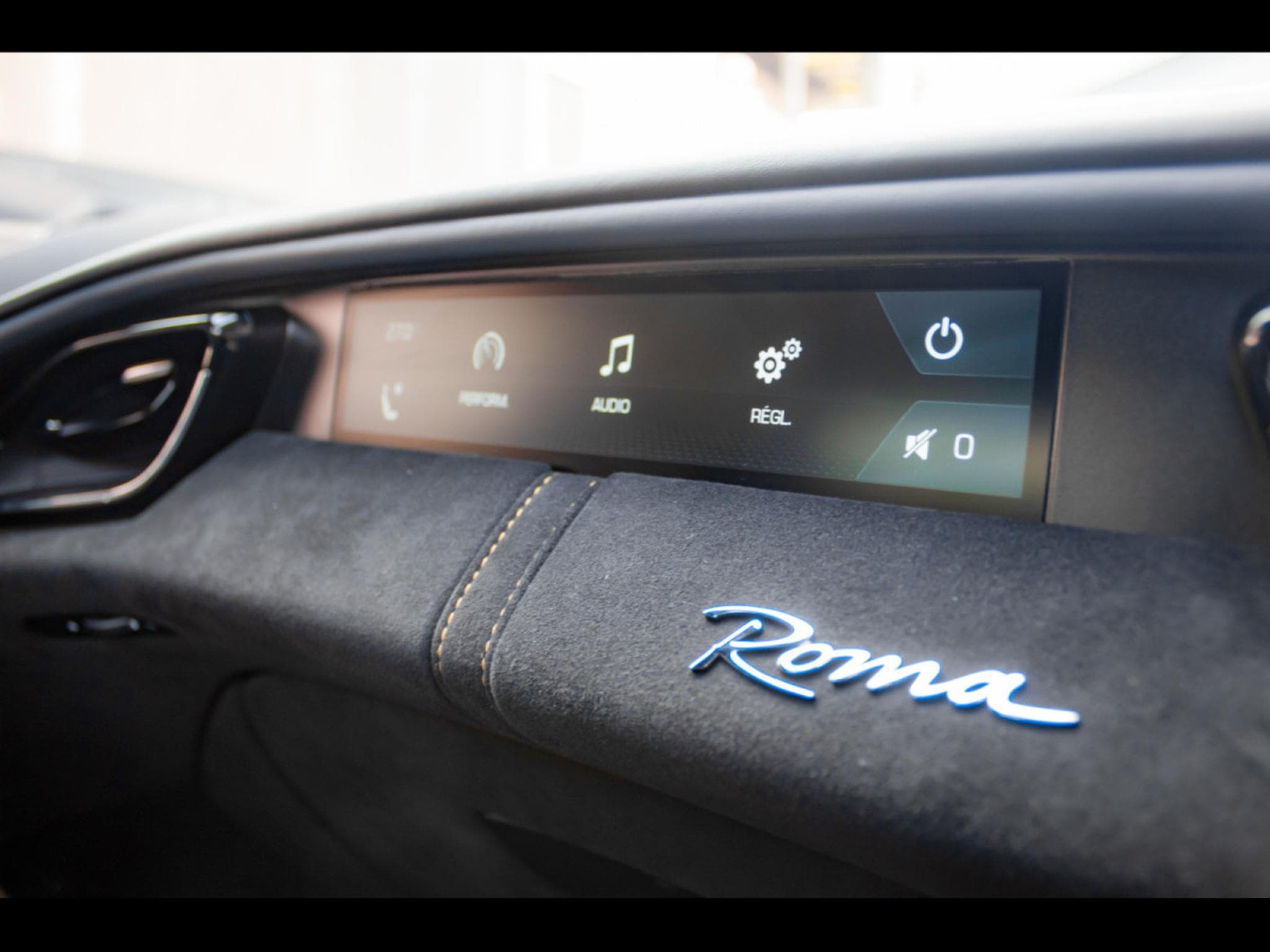 Ferrari Roma – NERO DS – GARANTIE FERRARI 05/27 (2021) - Photo 23