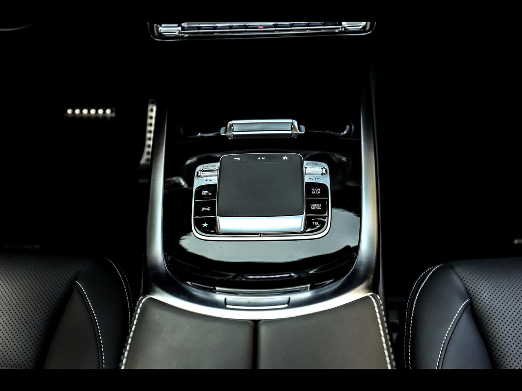 Mercedes G 63 AMG (FACELIFT) PACK NIGHT - OBSIDIANSCHWARZ (2025) - Photo 18