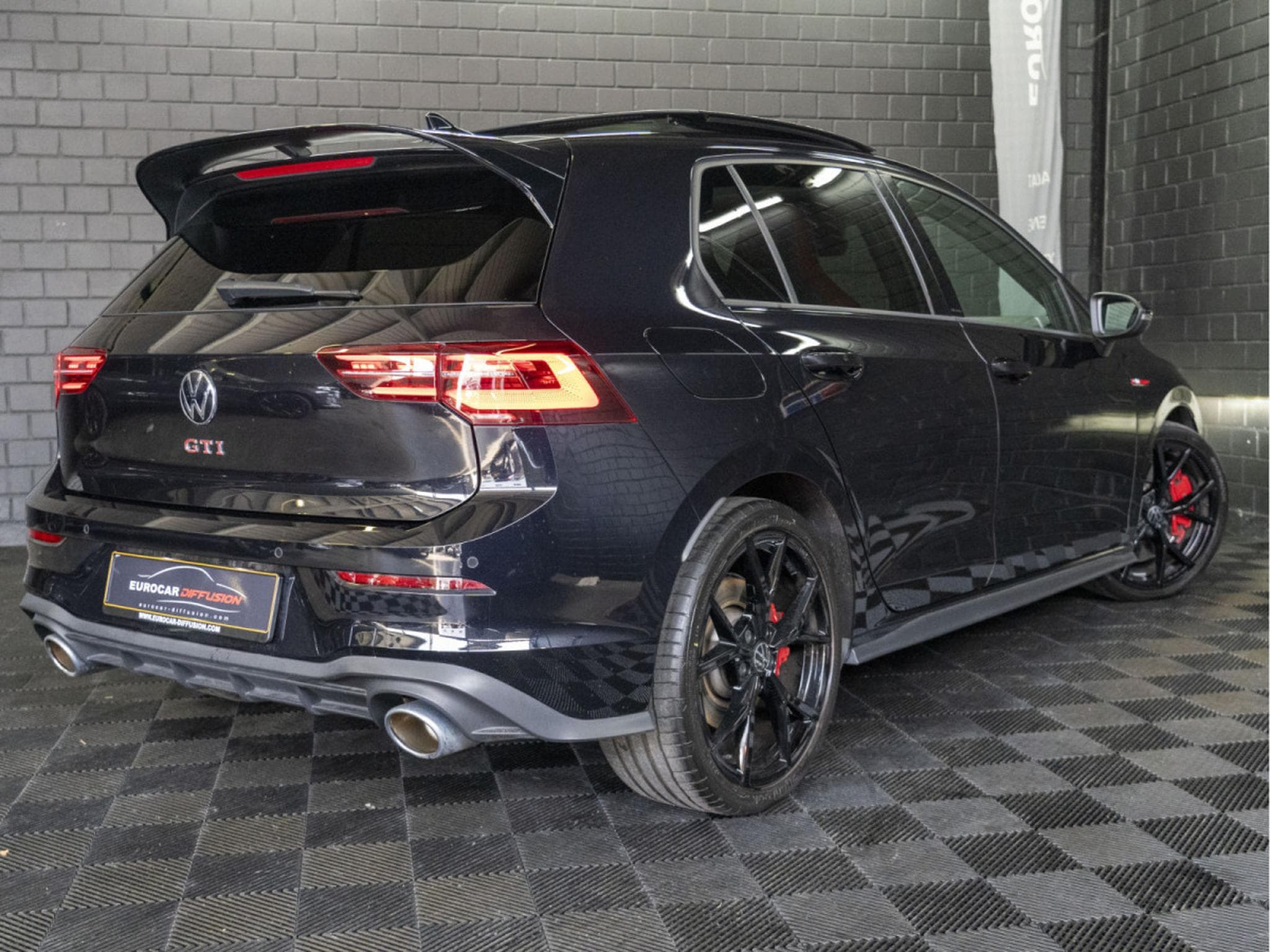 VW Golf GTI Clubsport 2.0 TSI 300 CV DSG7 *PACK PERF* *AKRAPOVIC* *P (2024) - Foto 6