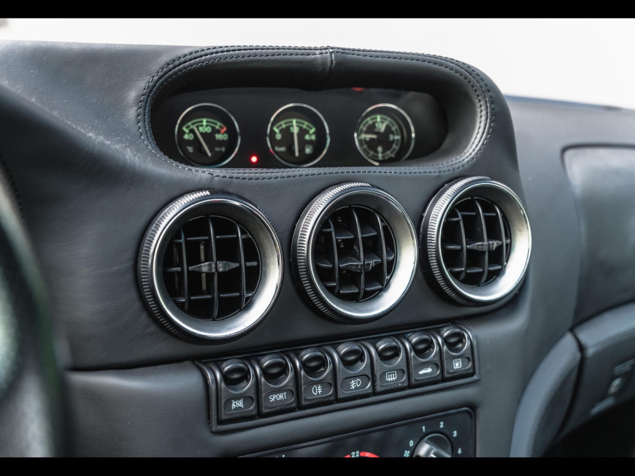 Ferrari 550 MARANELLO 5.5 V12 485 - MANUAL 6 - GRIGIO TITANIO (1998) - Photo 21