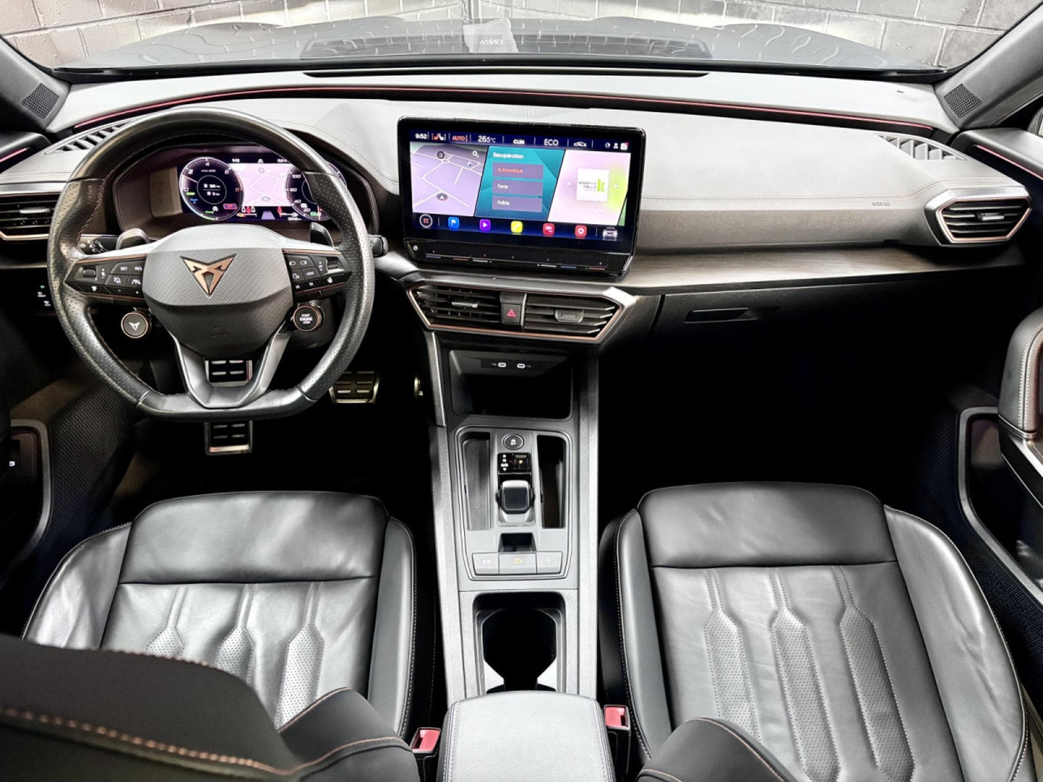 Cupra Formentor VZ 245CV eHybrid DSG6 * VSS * CUIR** 360° * PANO* ATTELAGE* (2023) - Photo 10