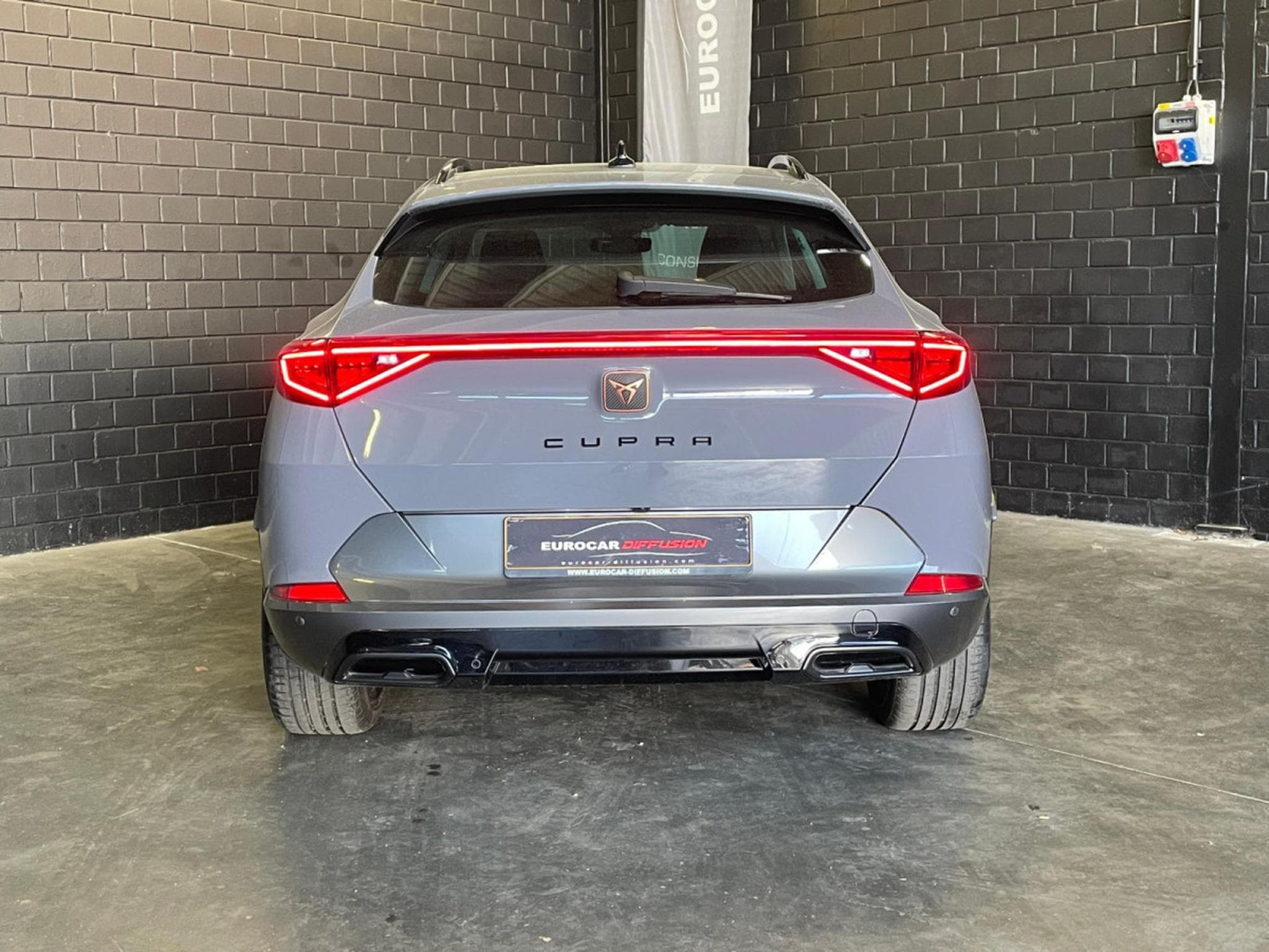 Cupra Formentor VZ 245CV eHybrid DSG6 * VSS * CUIR** 360° * PANO* ATTELAGE* (2023) - Photo 5