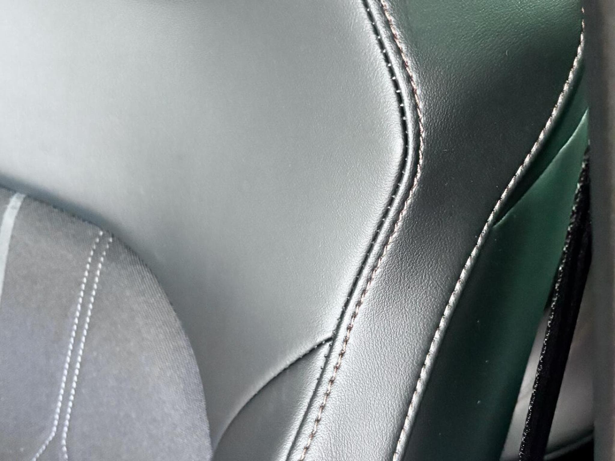 Cupra Leon 2.0 TSI 300CV *PANO* *BEATS* CAM* *19"* (2024) - Photo 8