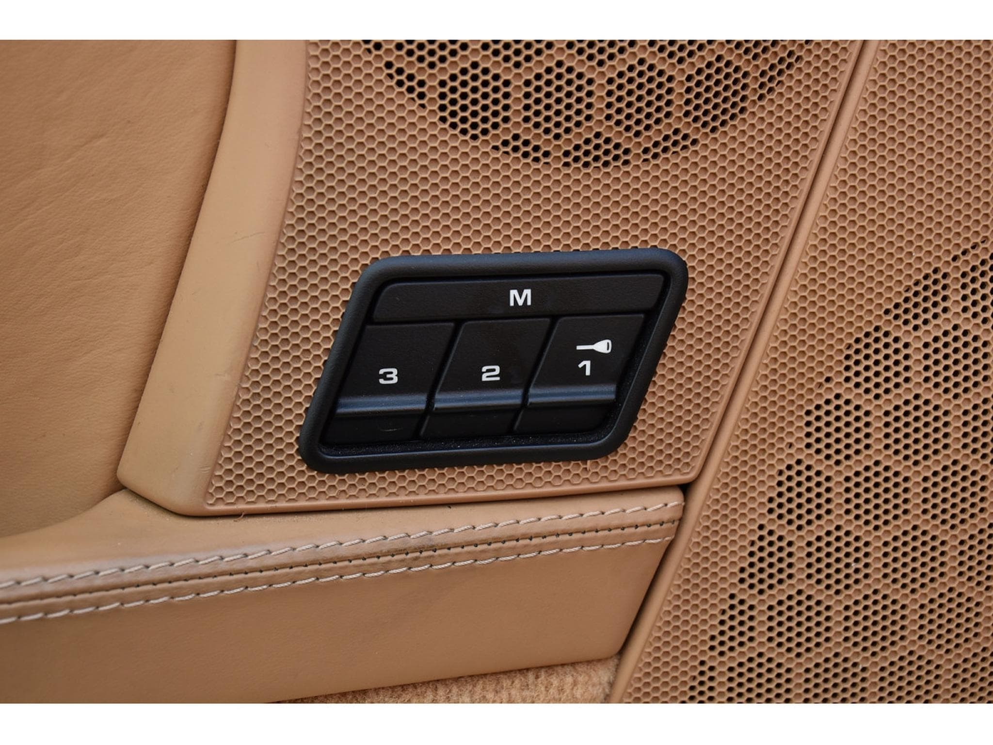 Porsche Boxster S 3.2 CUIR SG SPORT MEMO GPS REGUL (2006) - Photo 19