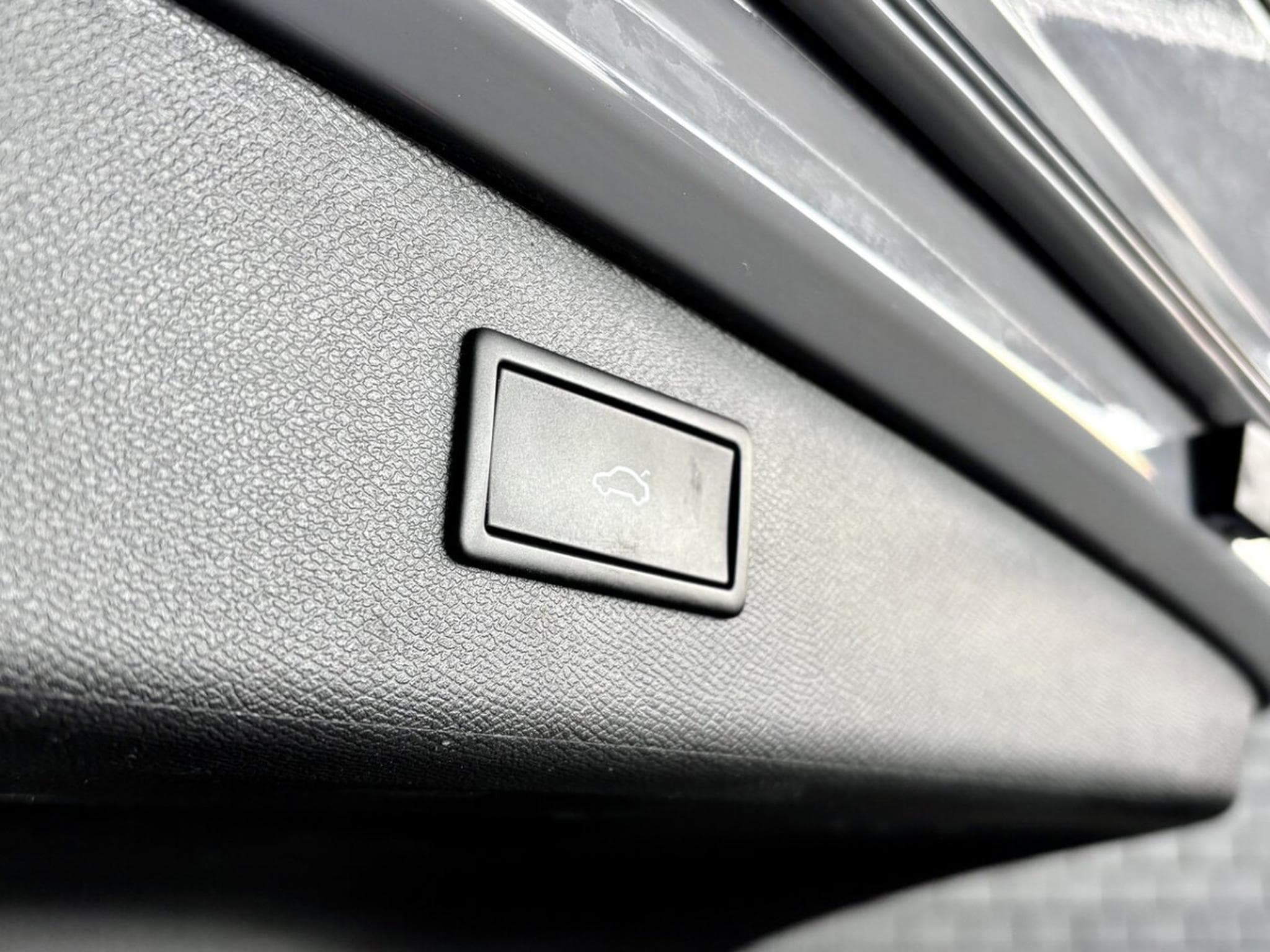 Cupra Leon ST 2.0 TSI 300CV *PANO* *HAYON* CAM* *KEYLESS* (2023) - Foto 15