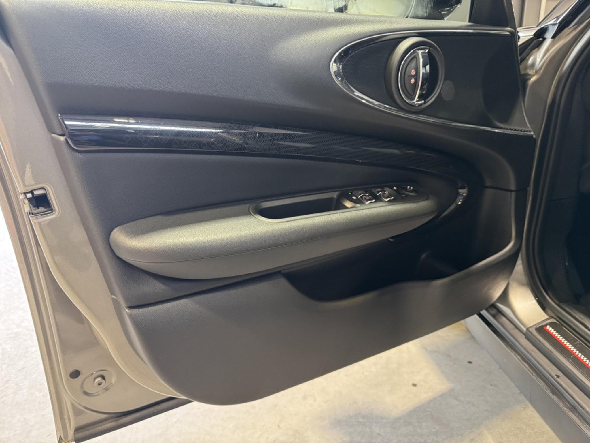 Mini Clubman John Cooper Works Clubman JCW Trim ALL4 AT/19/PANO/H.UP/YOUR (2021) - Photo 20