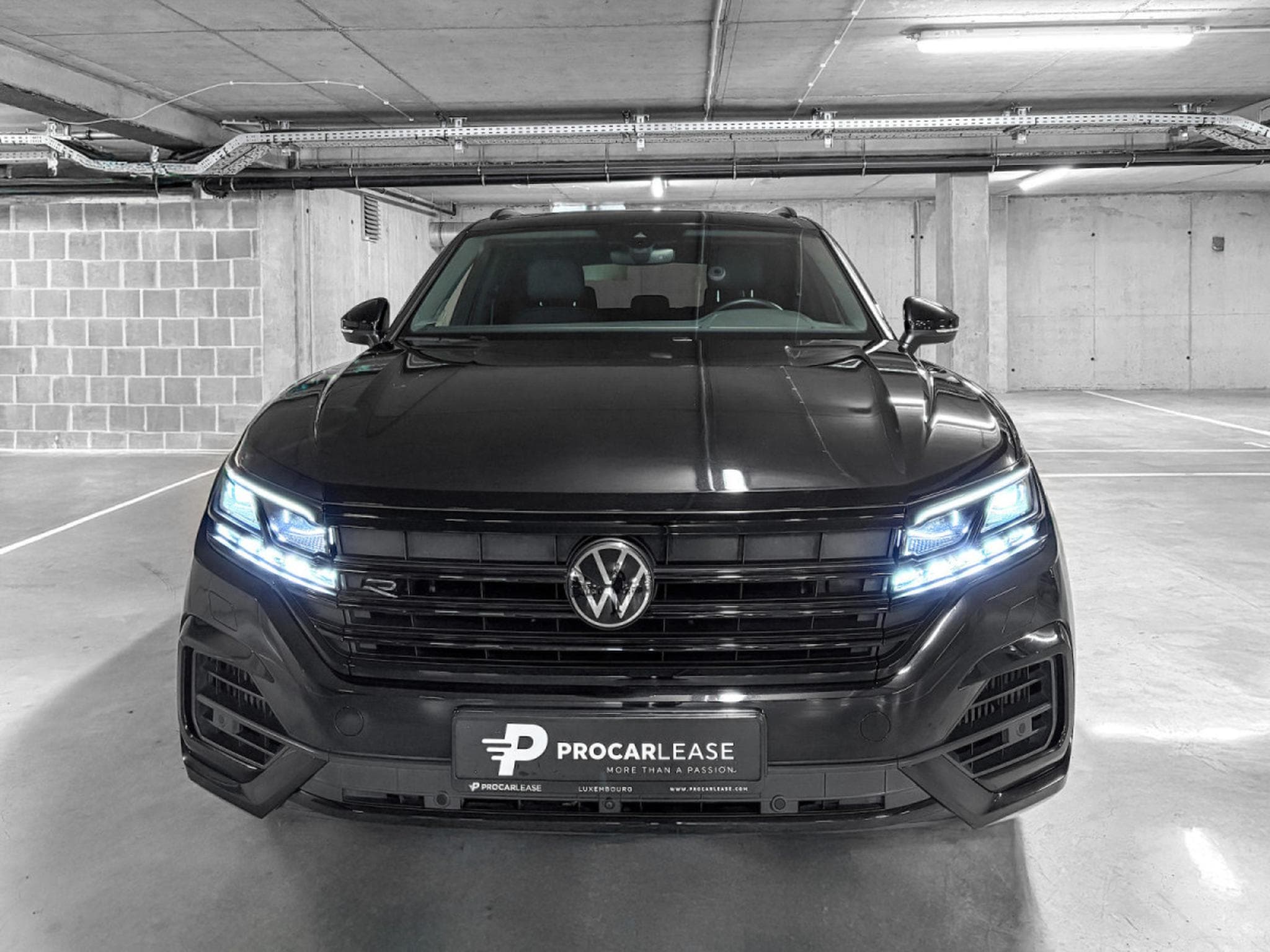 VW Touareg R 4Motion eHybrid/ ERGO CONFORT/VIRTUAL/PANORAMA (2021) - Photo 3