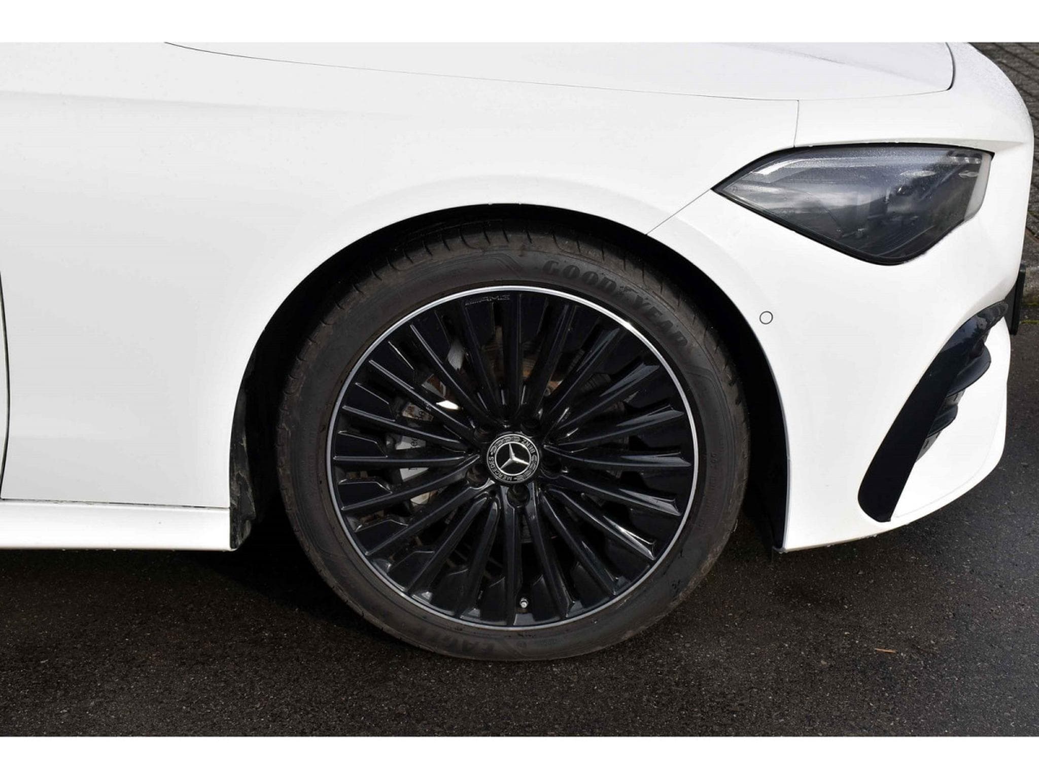 Mercedes CLE 200 AMG Line 9G-Tronic MEMO VENT DISTRONIC SIDE AIRSCARF 1° MAIN (2025) - Photo 7